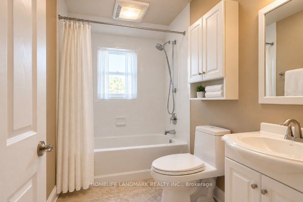 100 Lake Drive N Property Photo 15