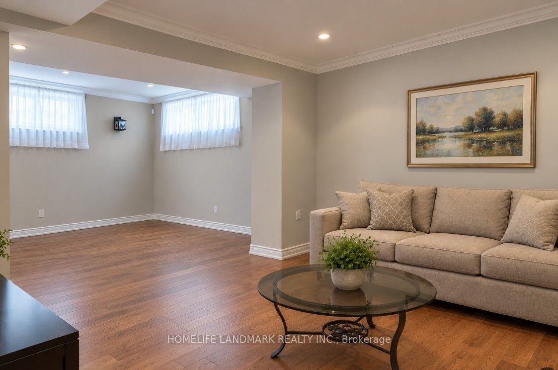 100 Lake Drive N Property Photo 16