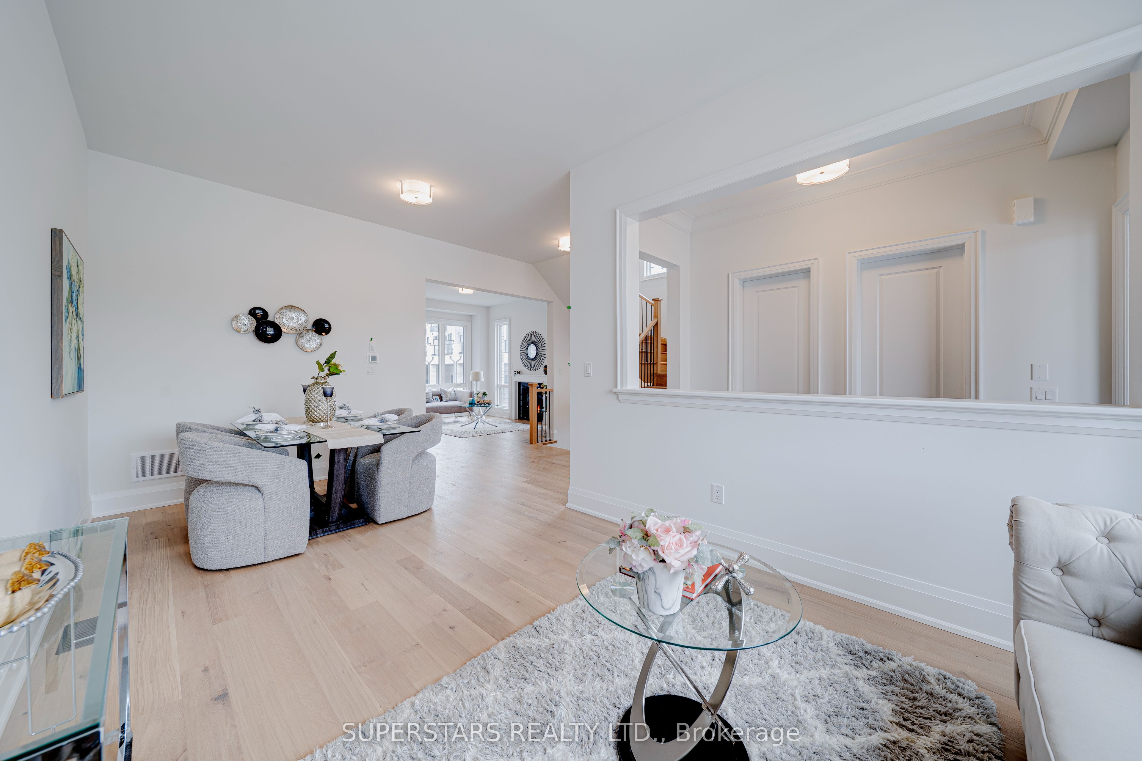 5 Mindful Avenue Property Photo 4