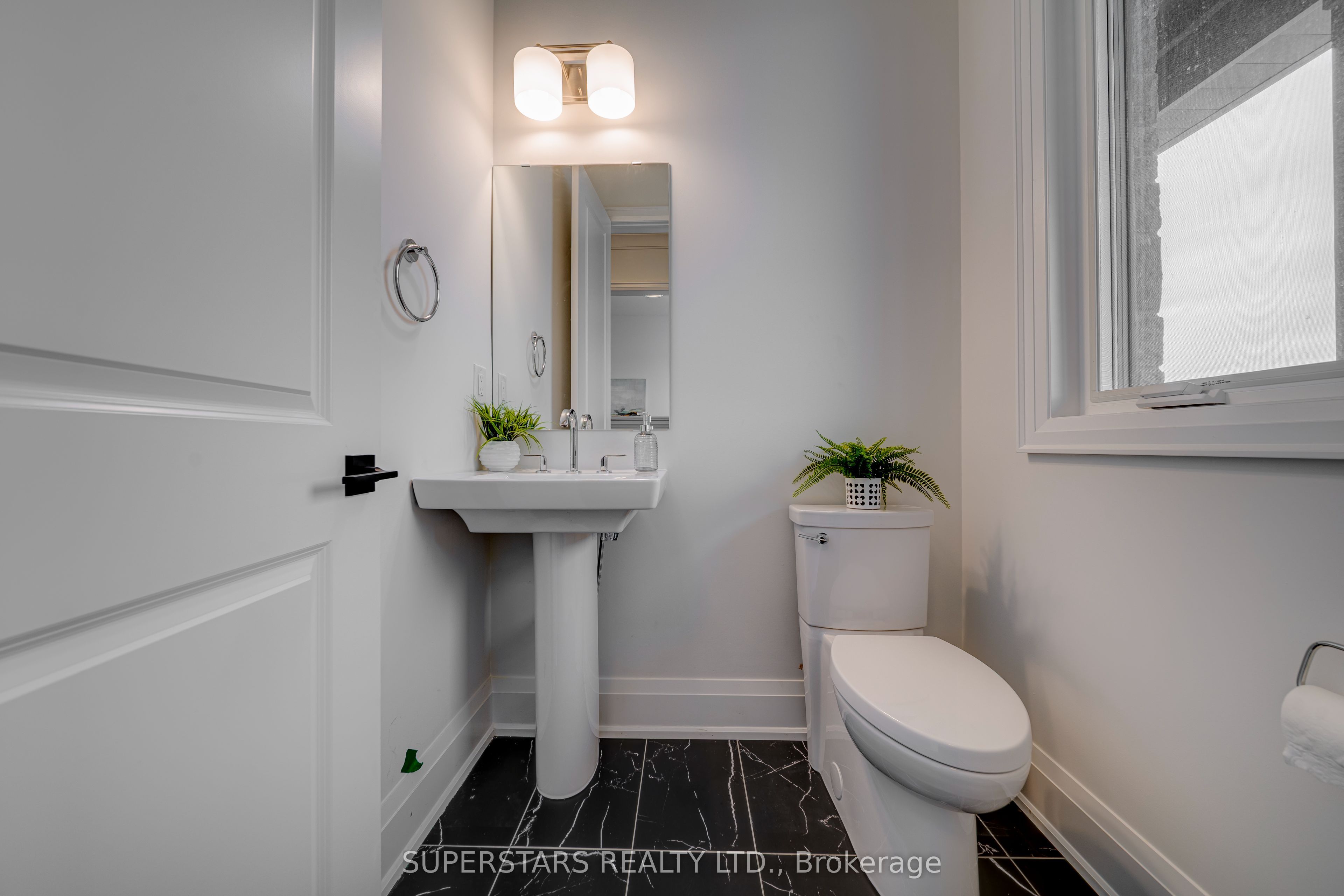 5 Mindful Avenue Property Photo 8