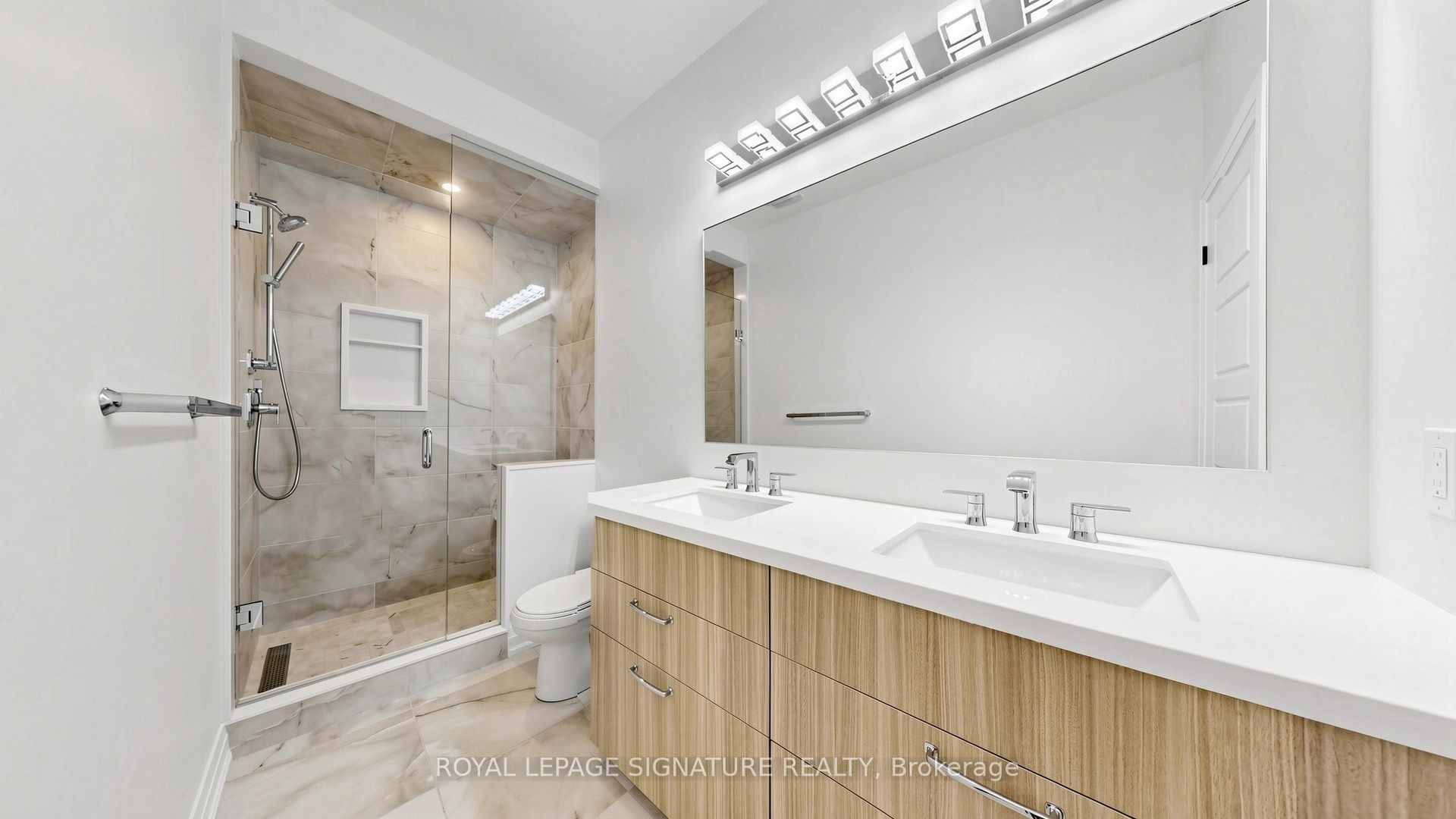 38 Radisson Street Property Photo 29