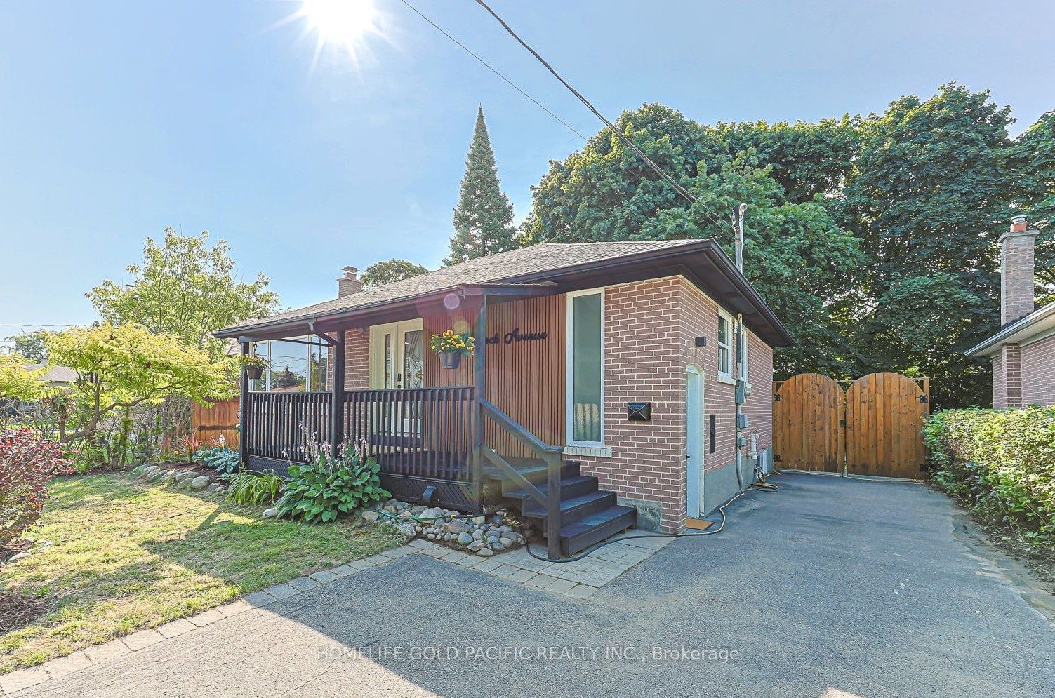314 Wenlock (Basement) Avenue Property Photo 1