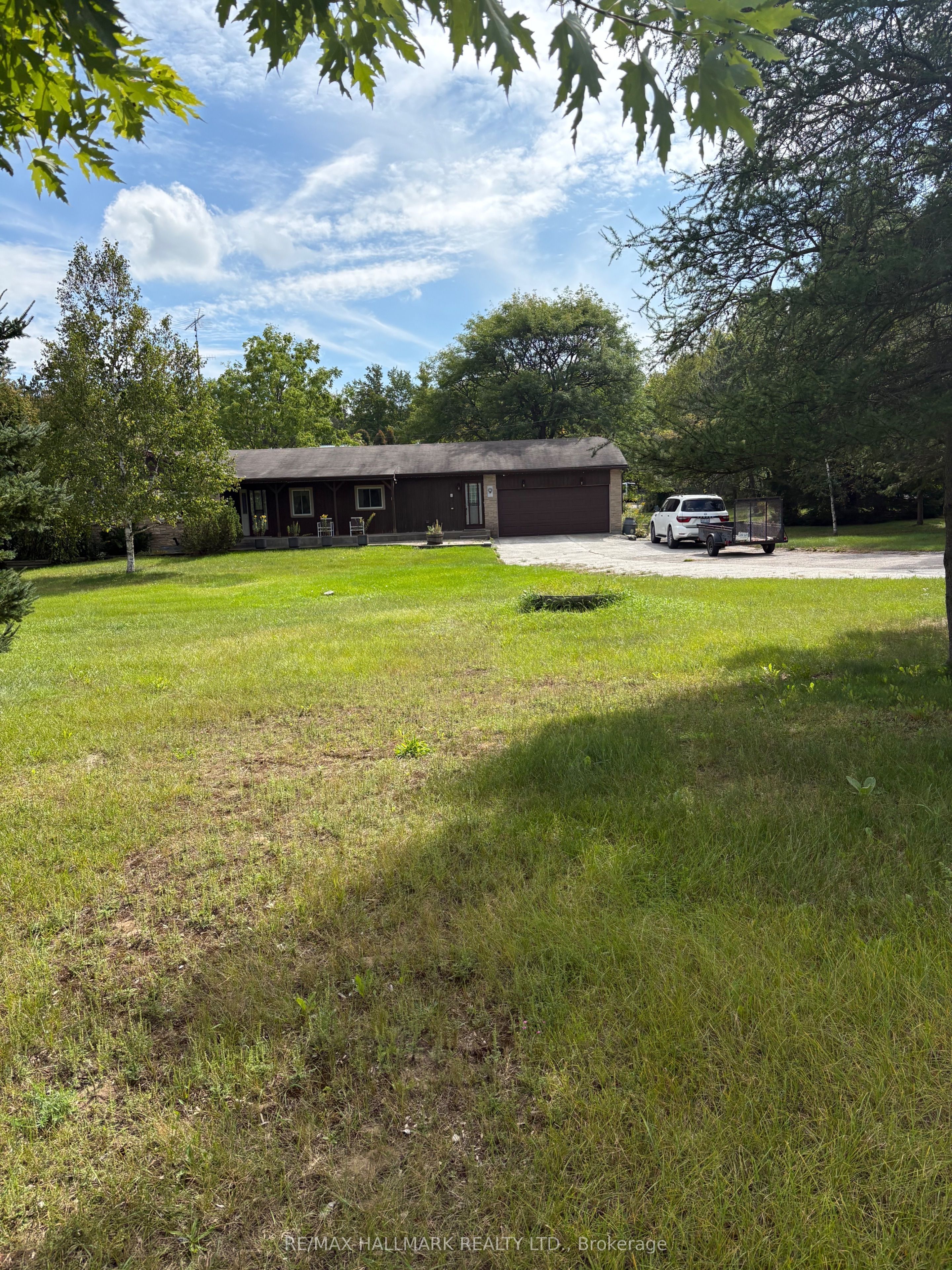 4749 E Aurora Road E Property Photo 3