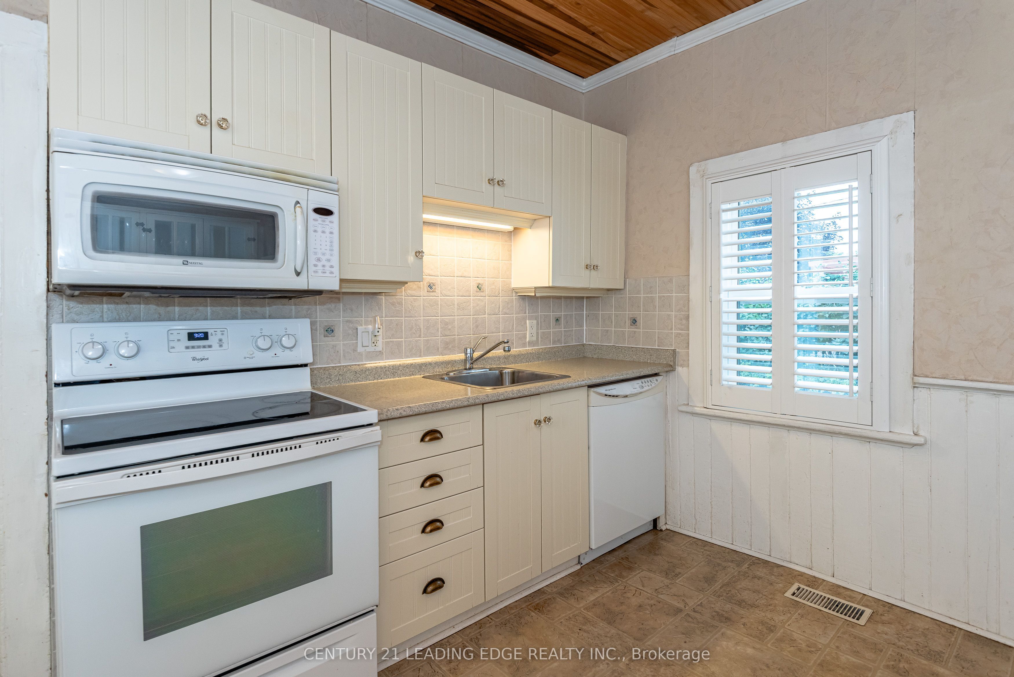 62 North Street Property Photo 9