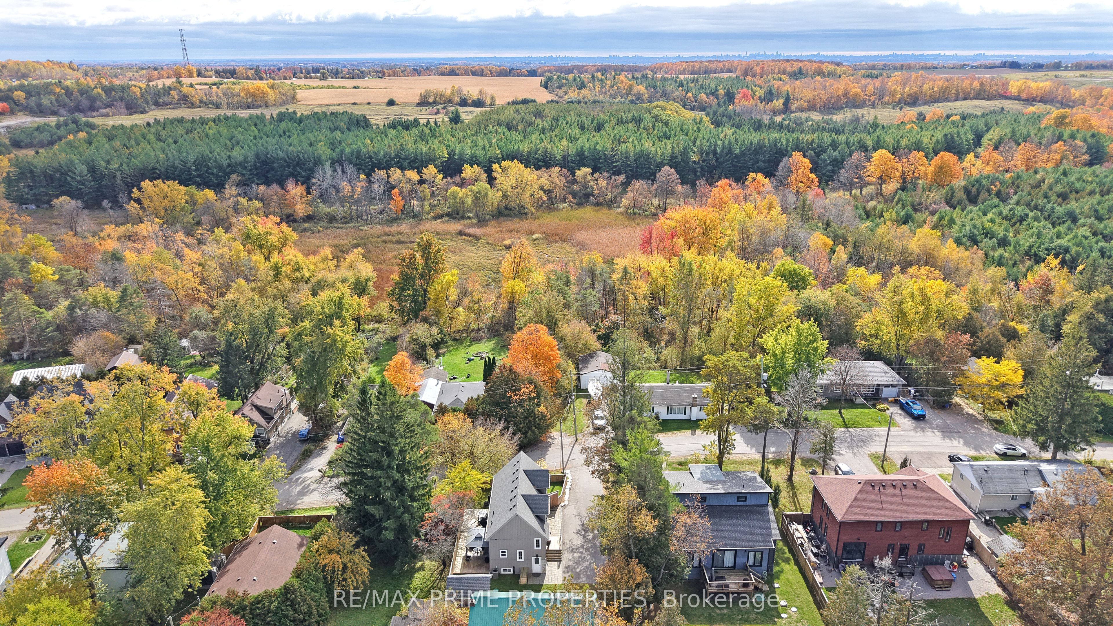 54 Valley Road Property Photo 3