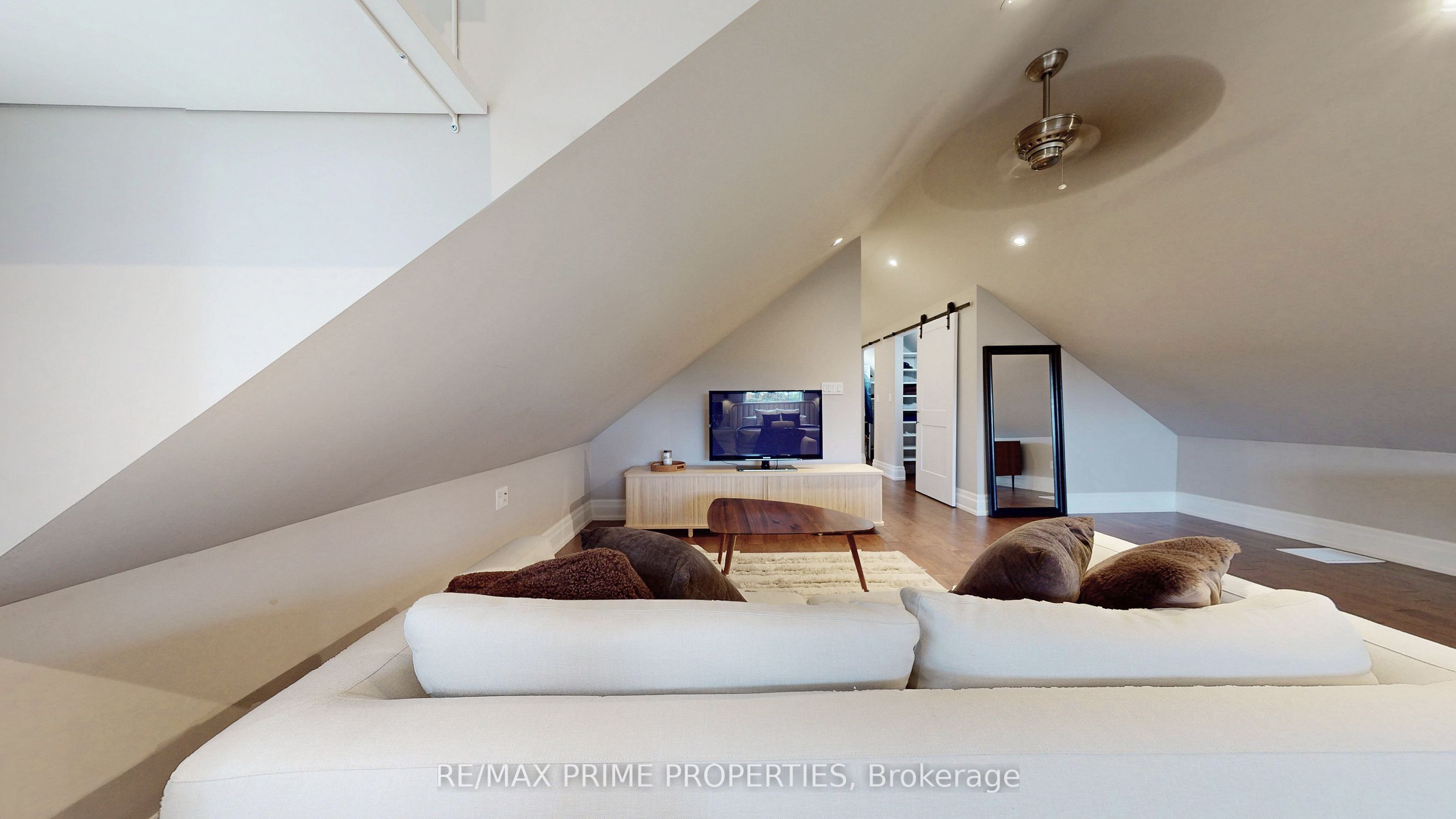 54 Valley Road Property Photo 28