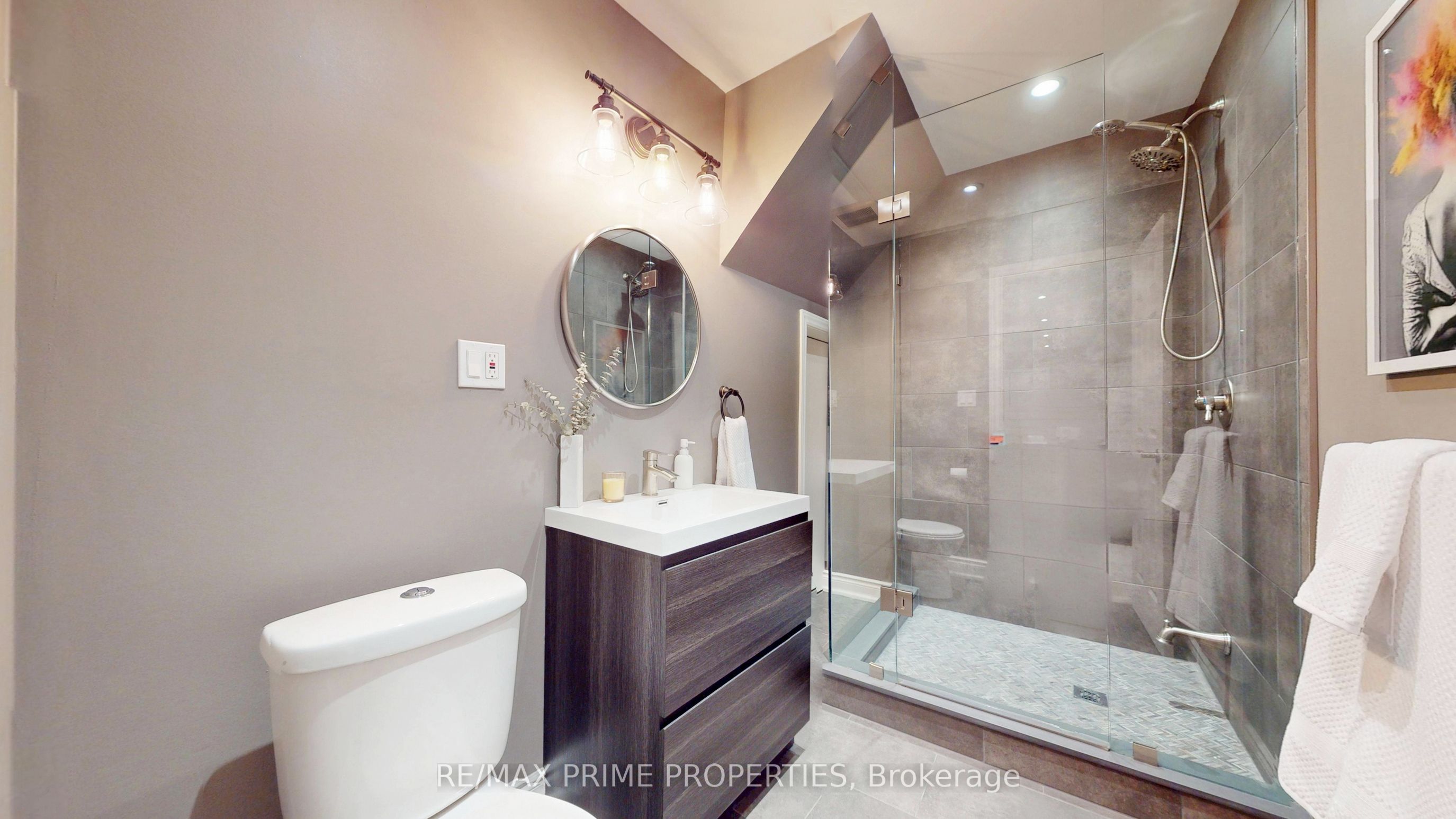 54 Valley Road Property Photo 36