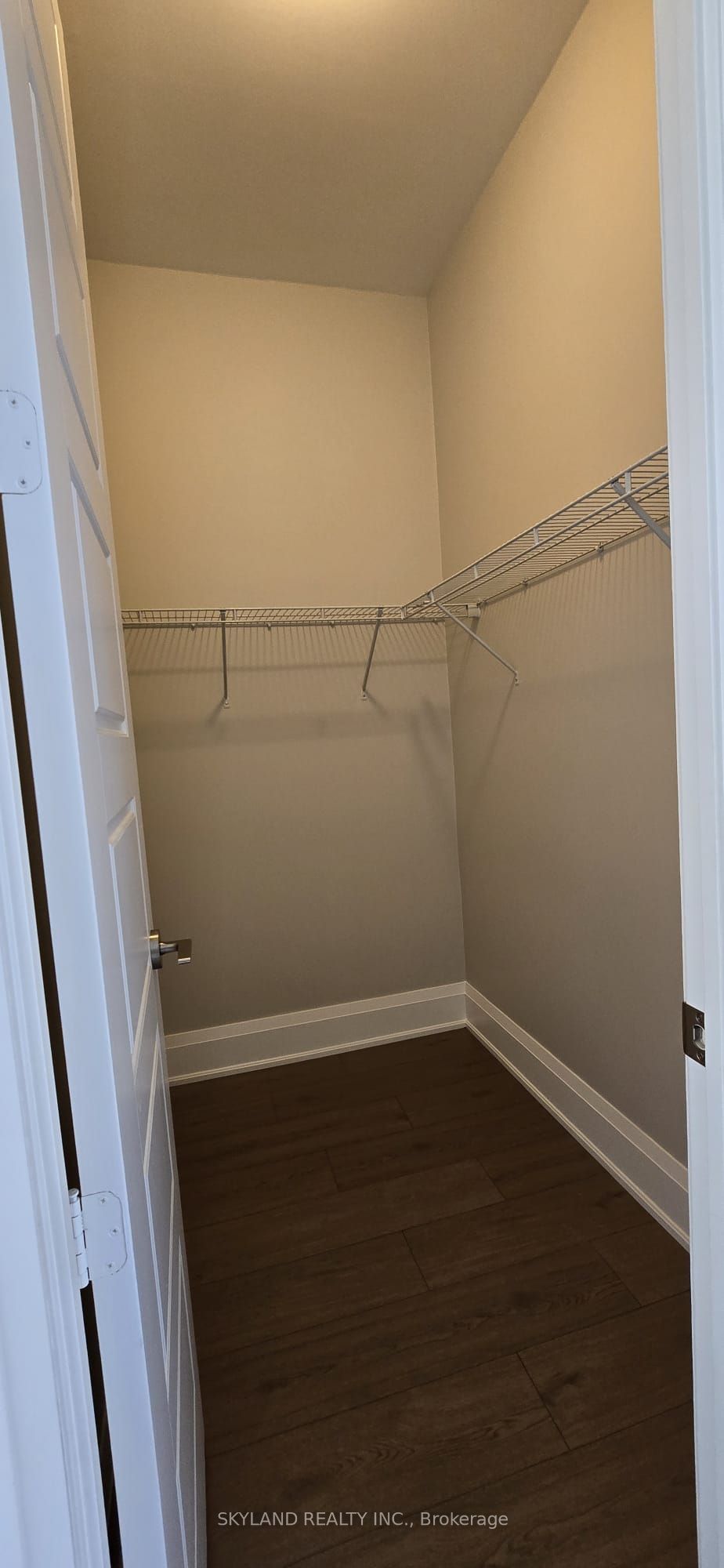 8228 Birchmount Road Ph11 Property Photo 6