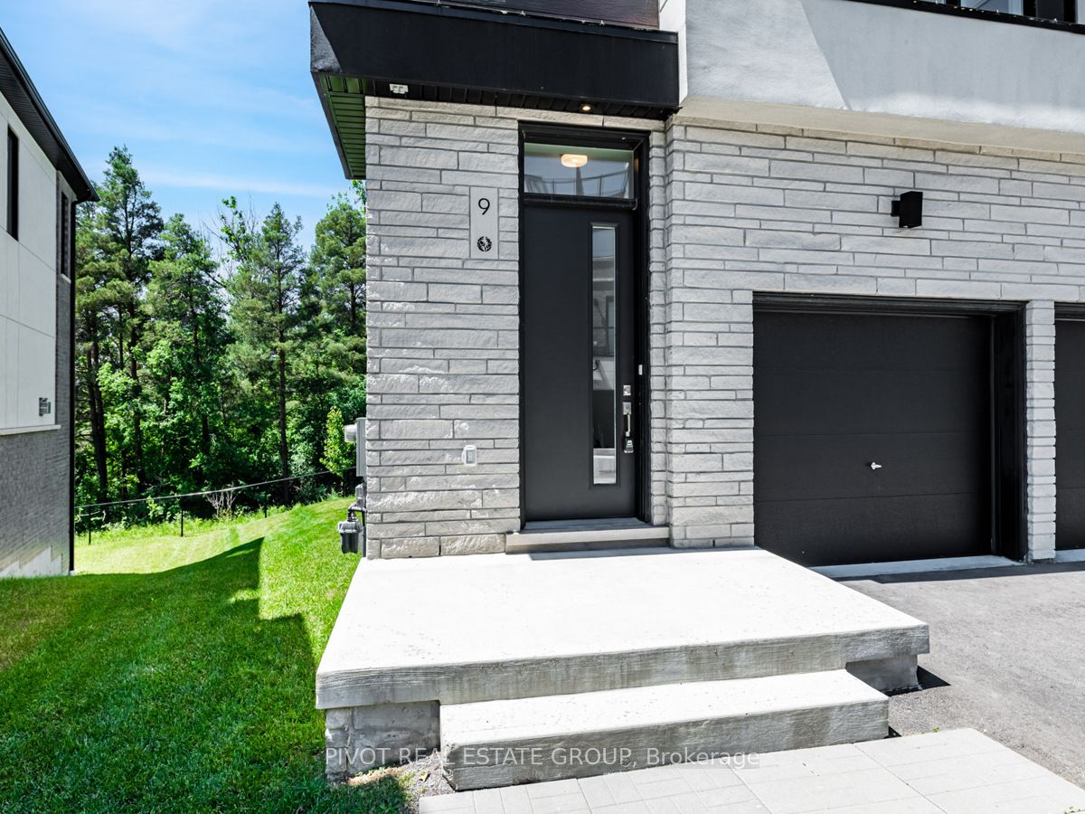 9 Knollview Lane Property Photo 3