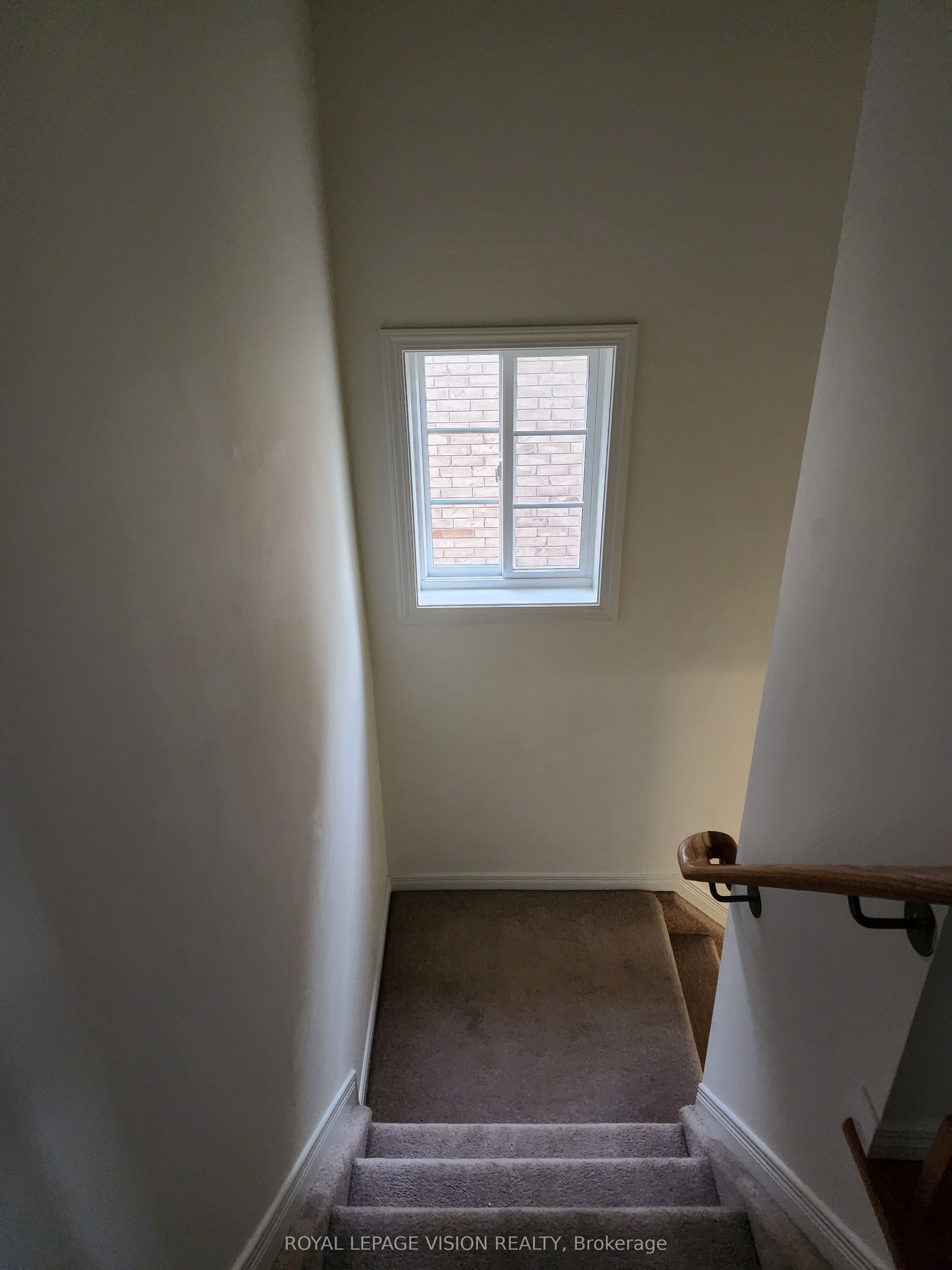1387 Benson Street Property Photo 8