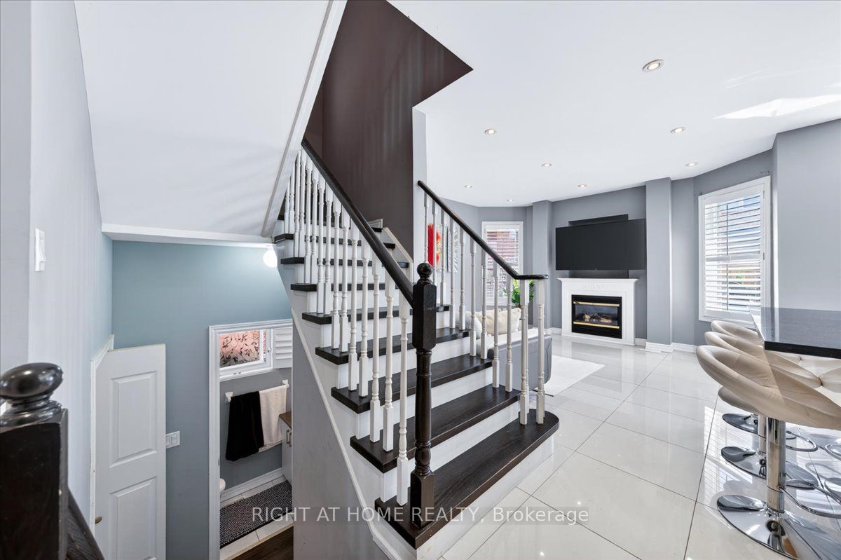25 Longwood Avenue Property Photo 5