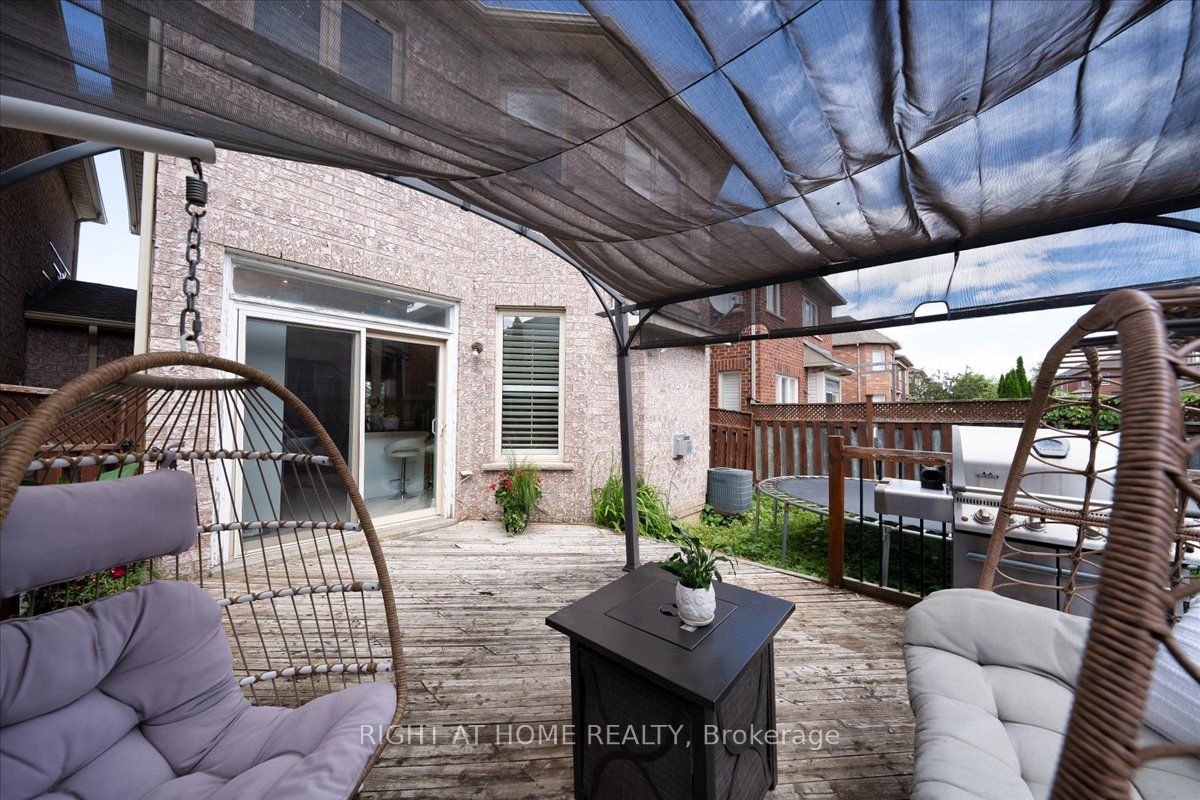 25 Longwood Avenue Property Photo 25
