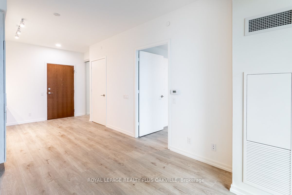 7890 Jane Street 3801 Property Photo 12