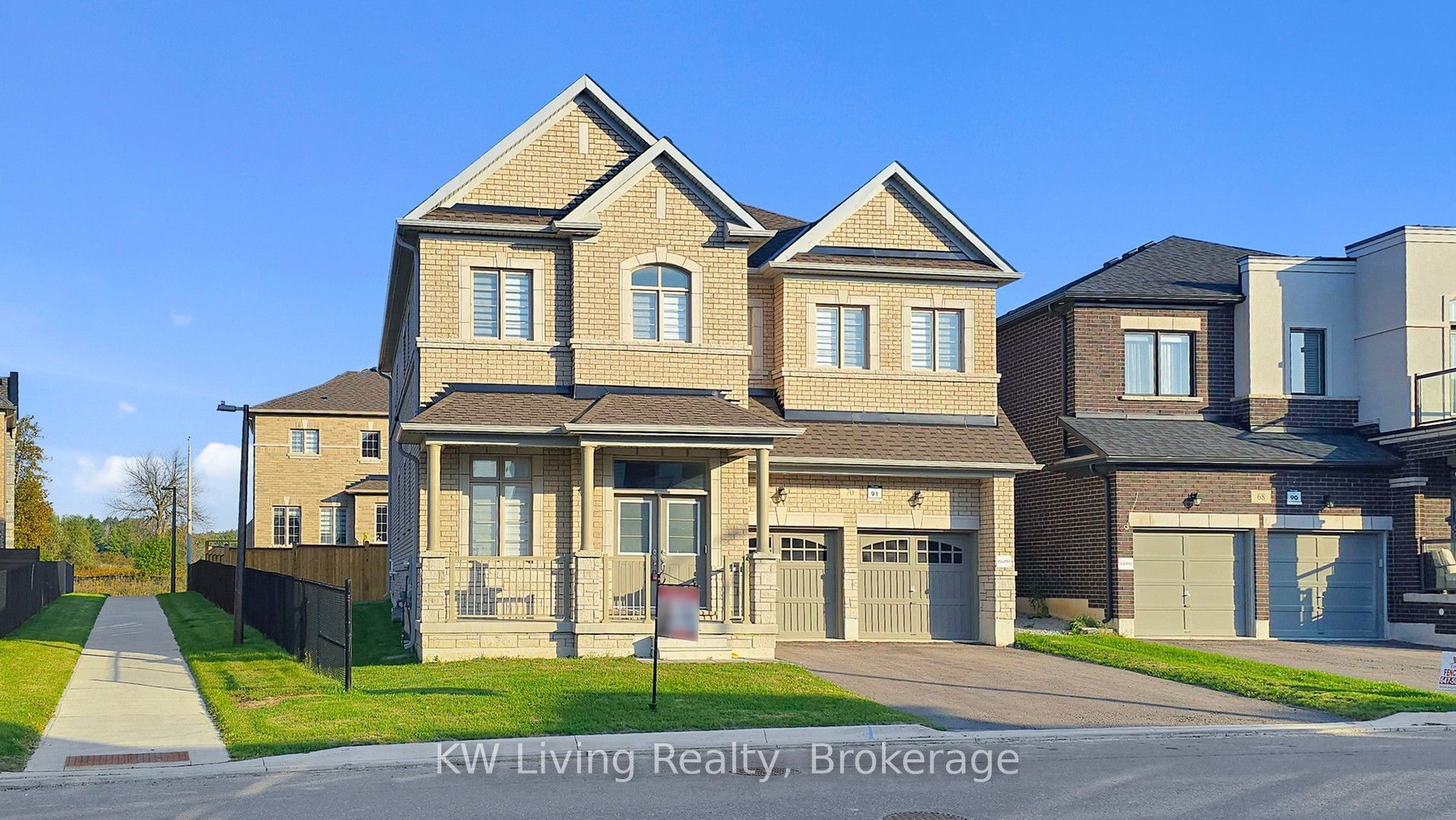 70 Current Drive Property Photo 1