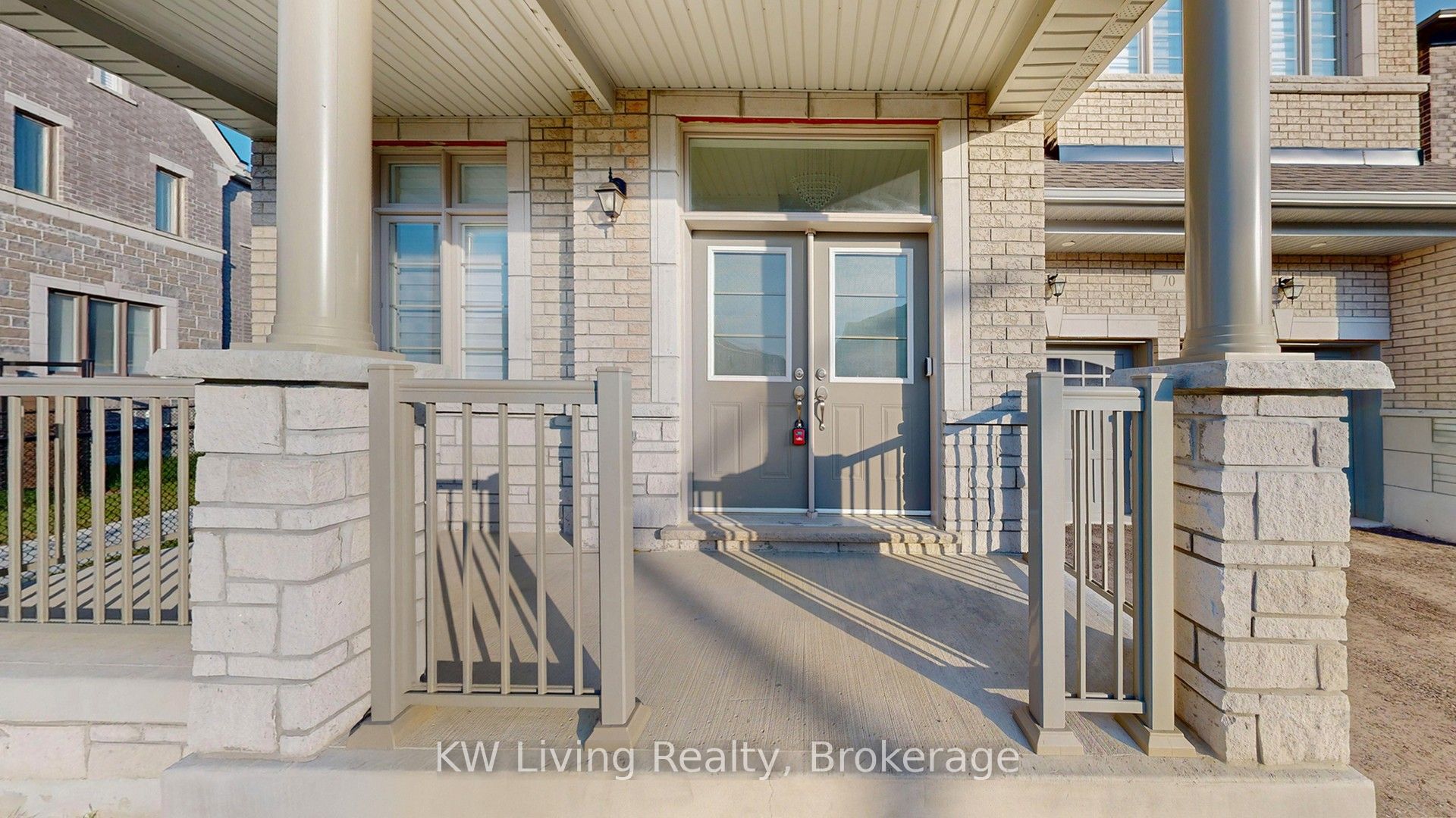70 Current Drive Property Photo 2