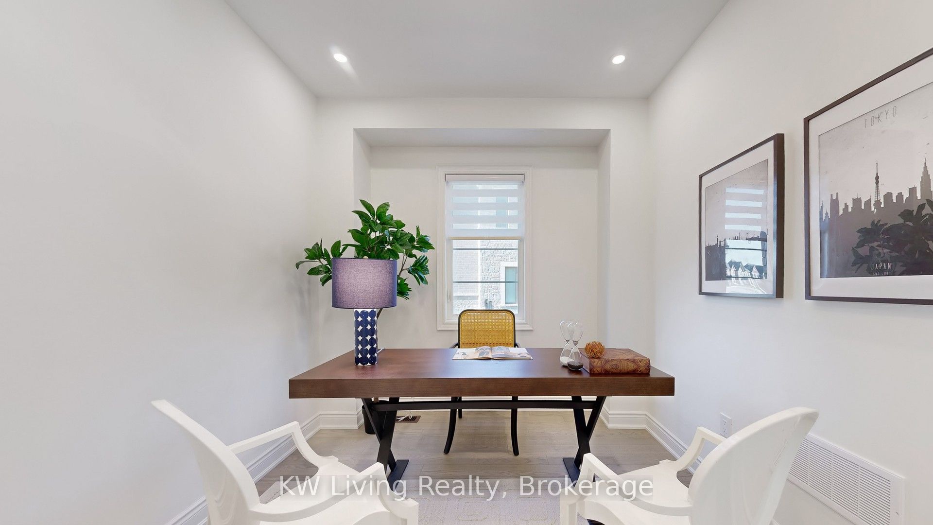 70 Current Drive Property Photo 3
