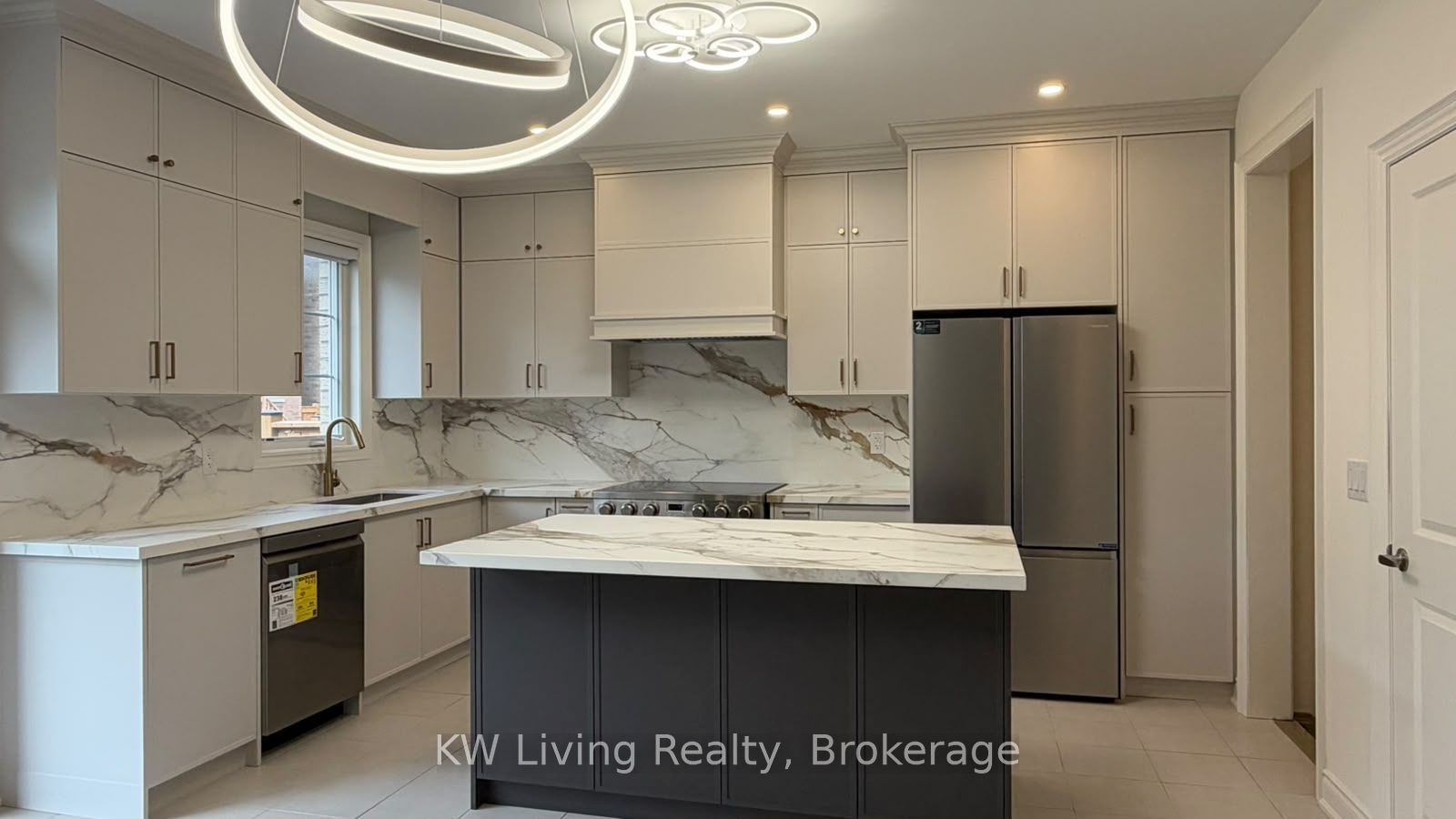 70 Current Drive Property Photo 13