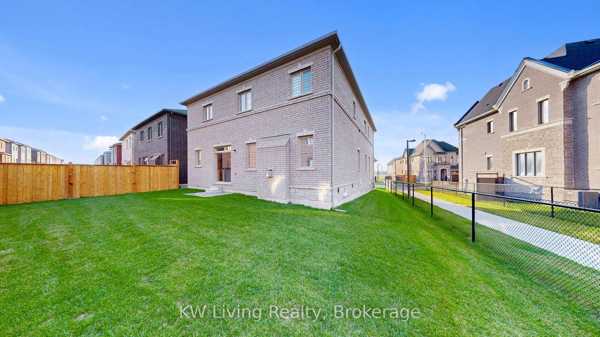 70 Current Drive Property Photo 39