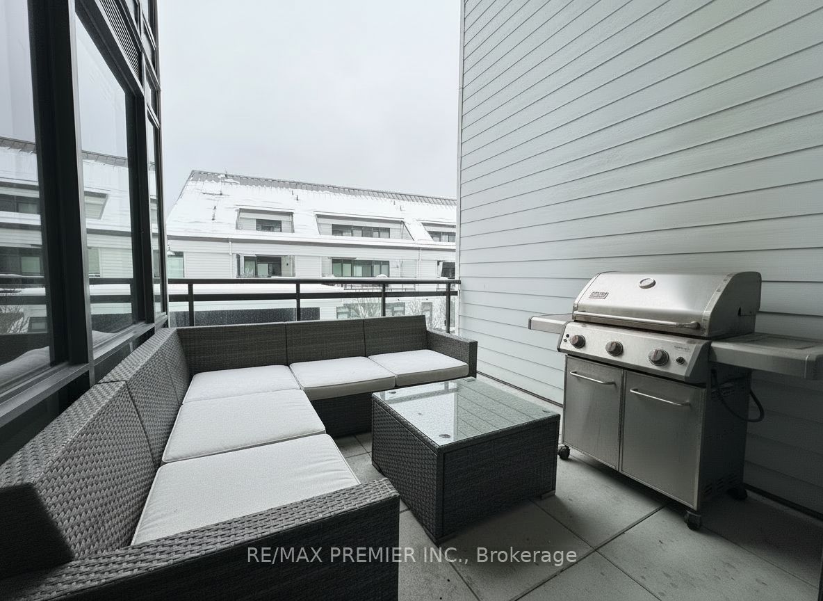 303 Broward Way 99 Property Photo 11
