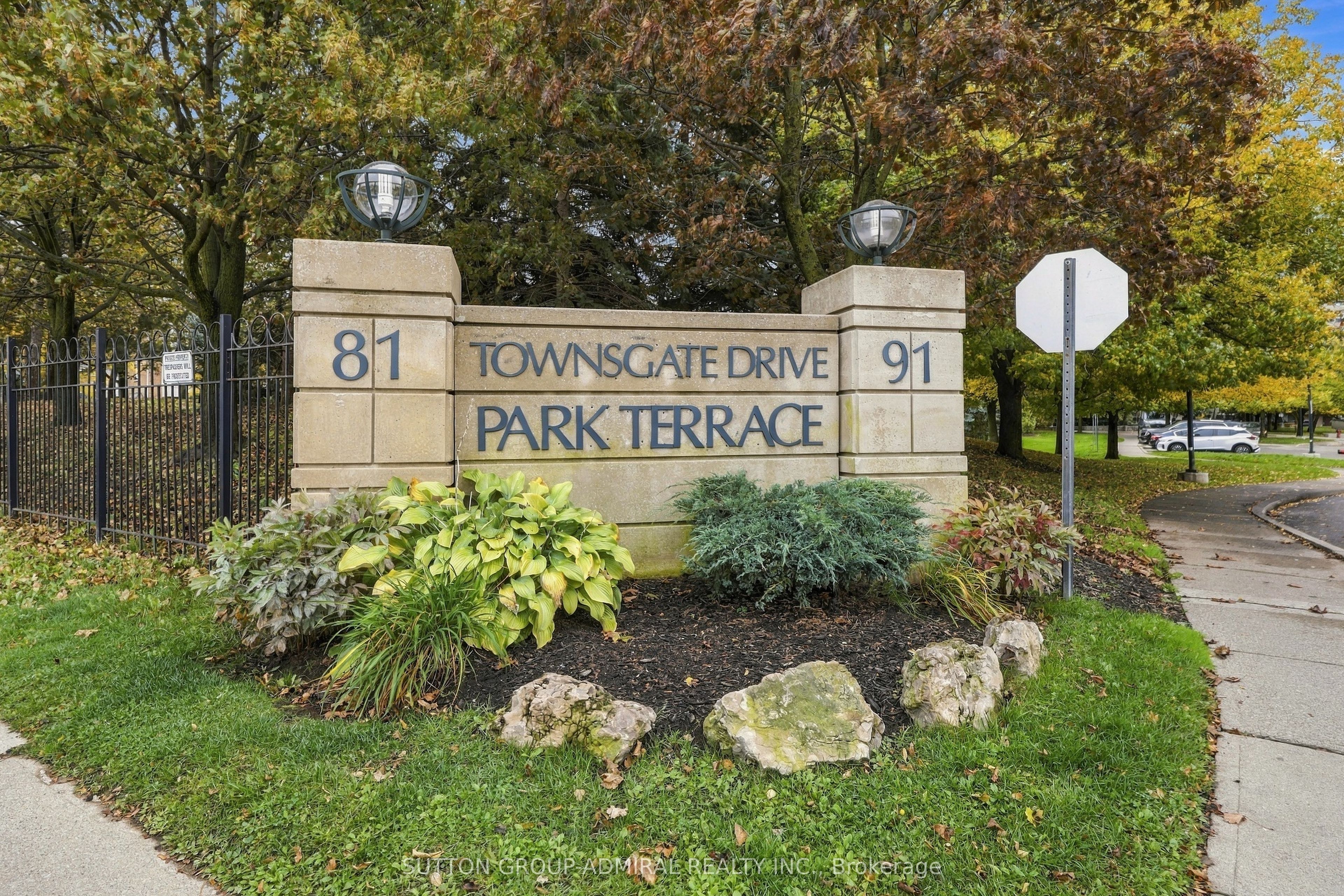 81 Townsgate Drive 211 Property Photo 1