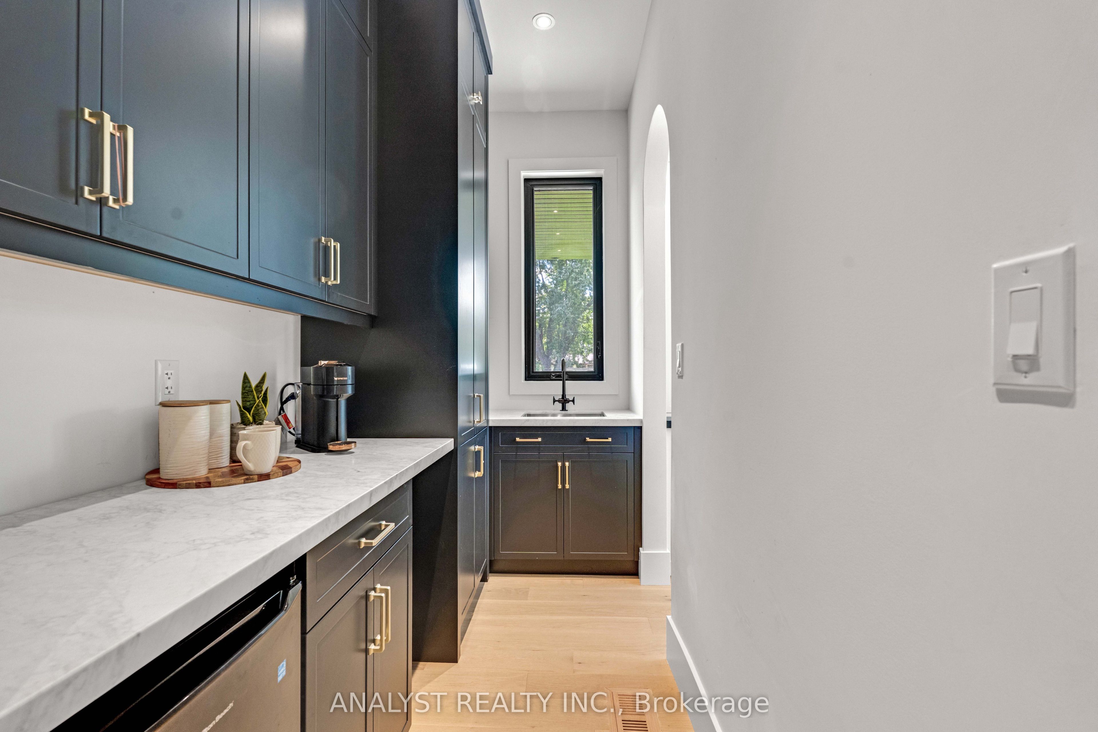 343 Annshiela Drive Property Photo 14