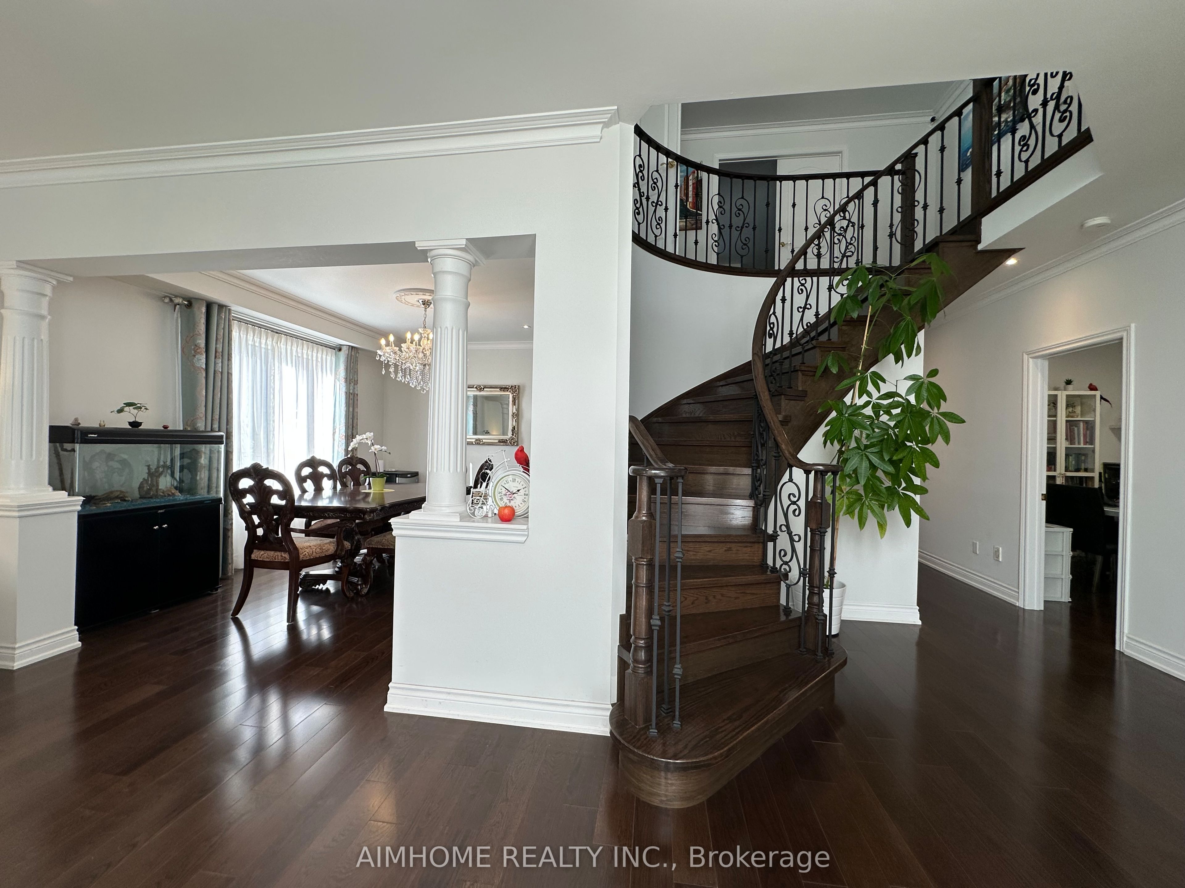 102 Farmstead Road Property Photo 2