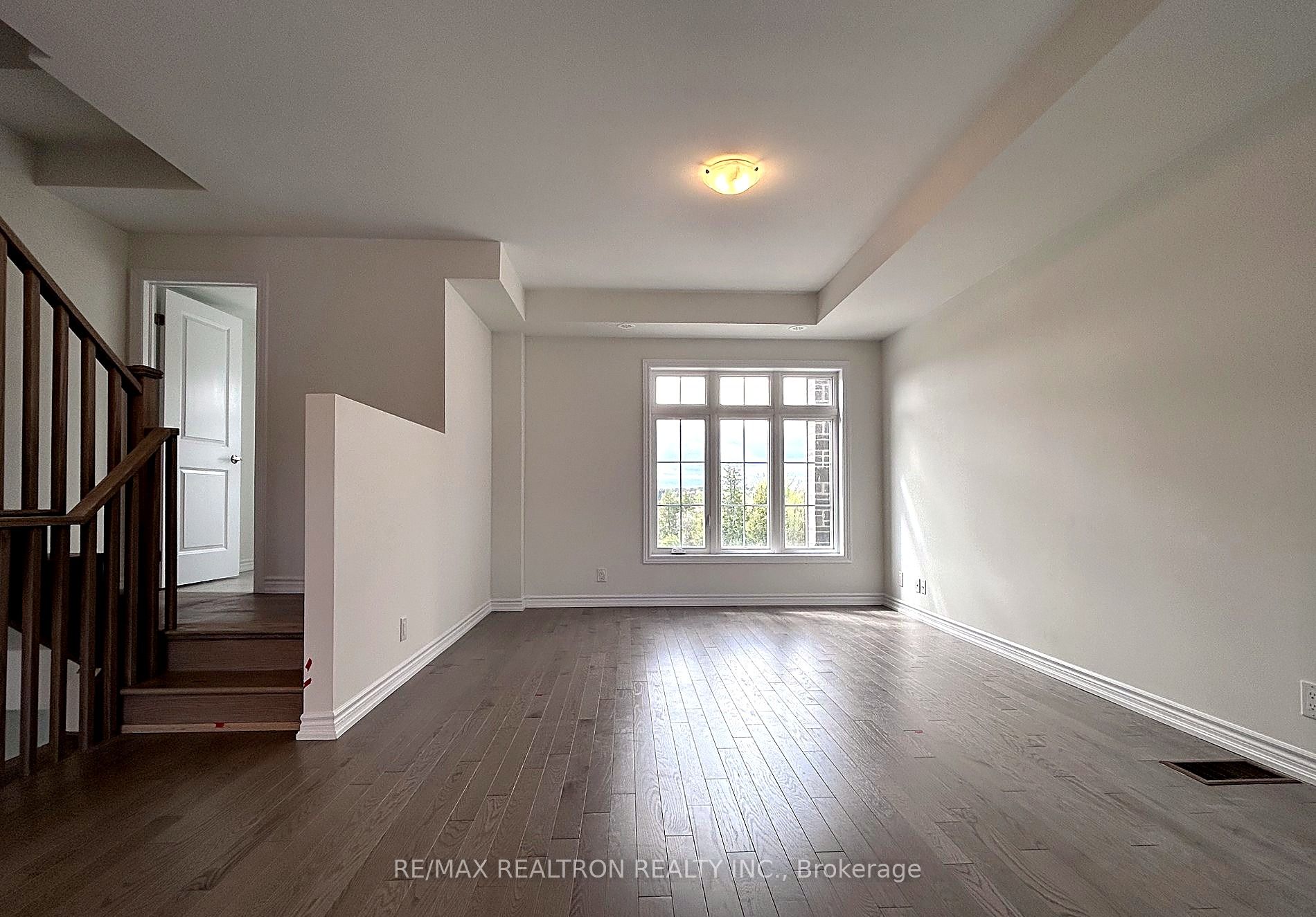 113 Yorkton Boulevard Property Photo 3