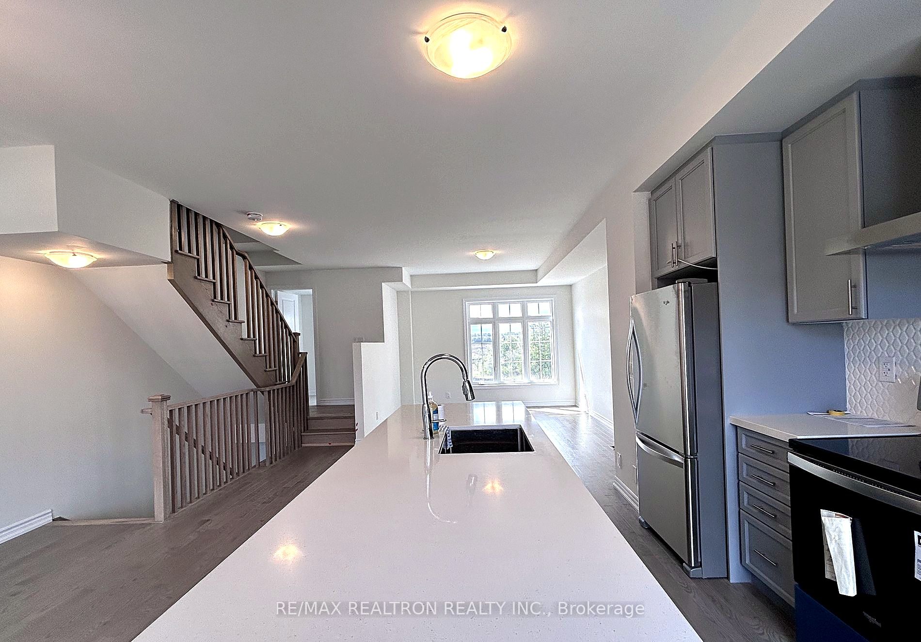 113 Yorkton Boulevard Property Photo 4