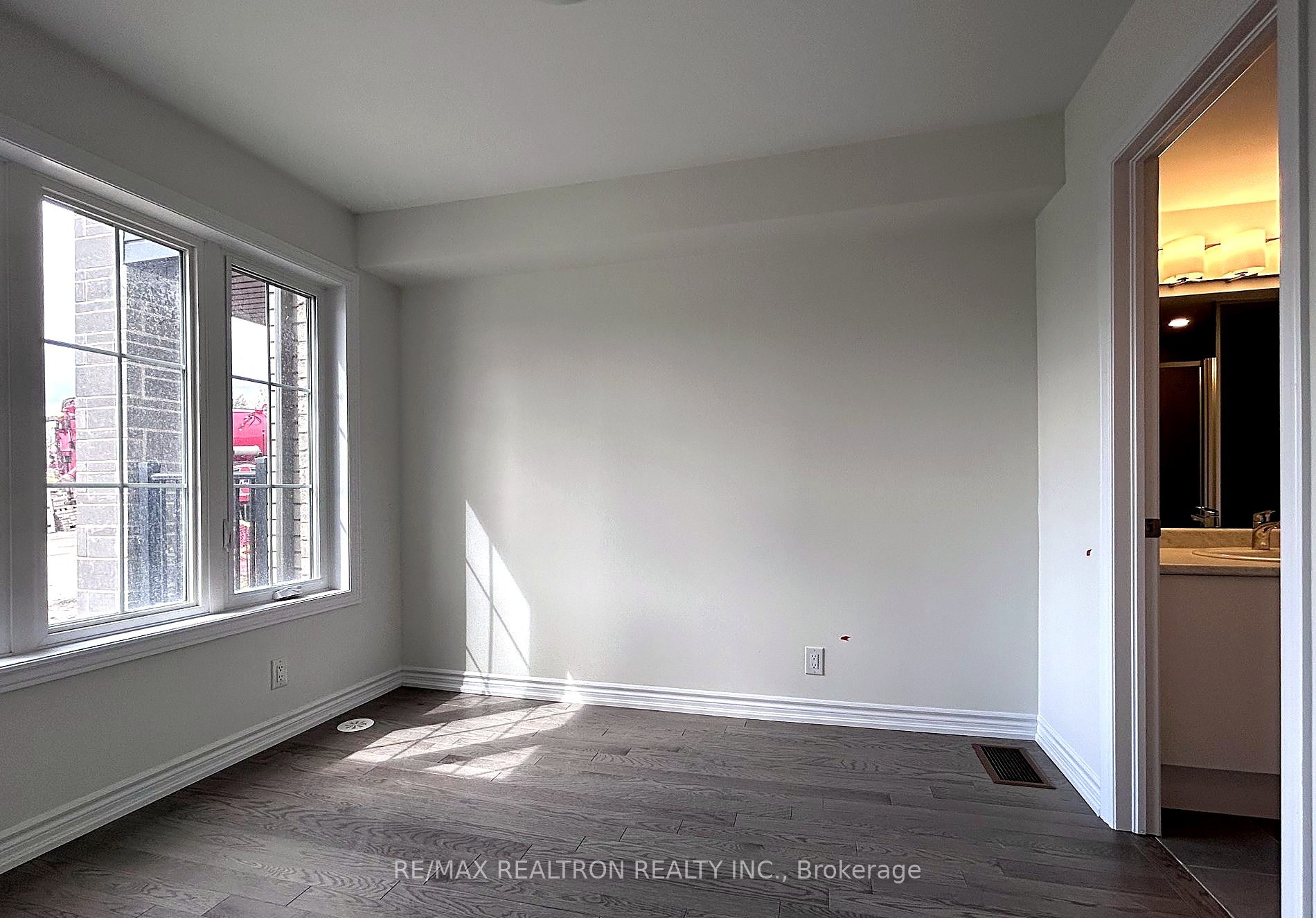 113 Yorkton Boulevard Property Photo 6