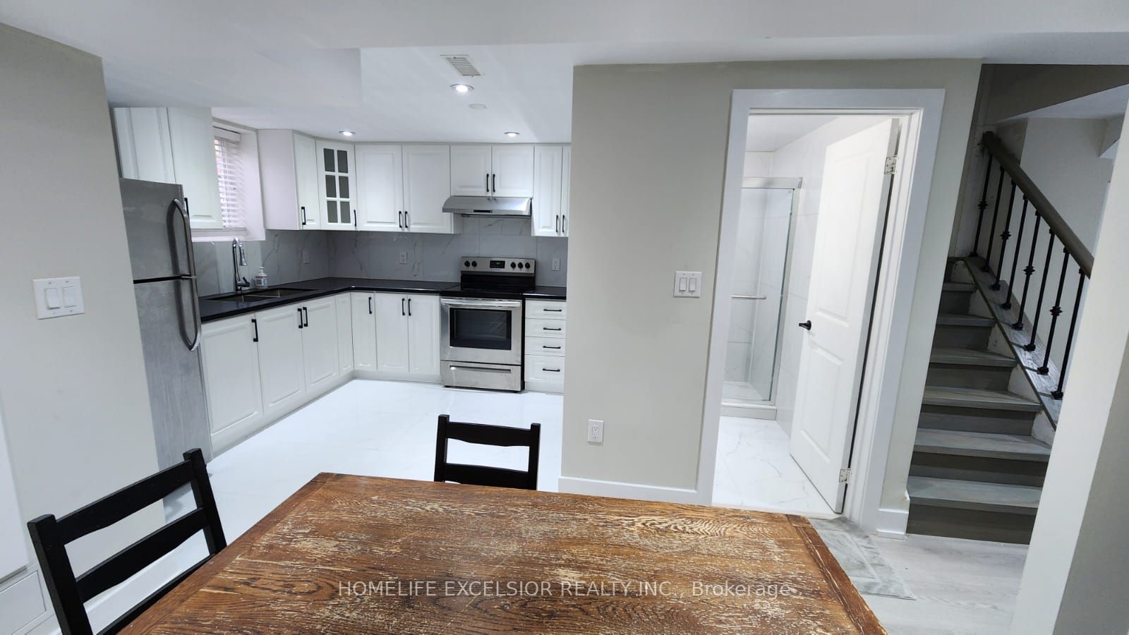31 Baintree Street (basement) Property Photo 11