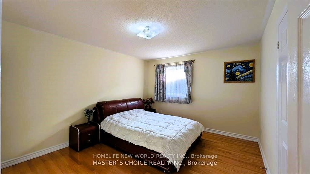 6 Farmstead Road Property Photo 8