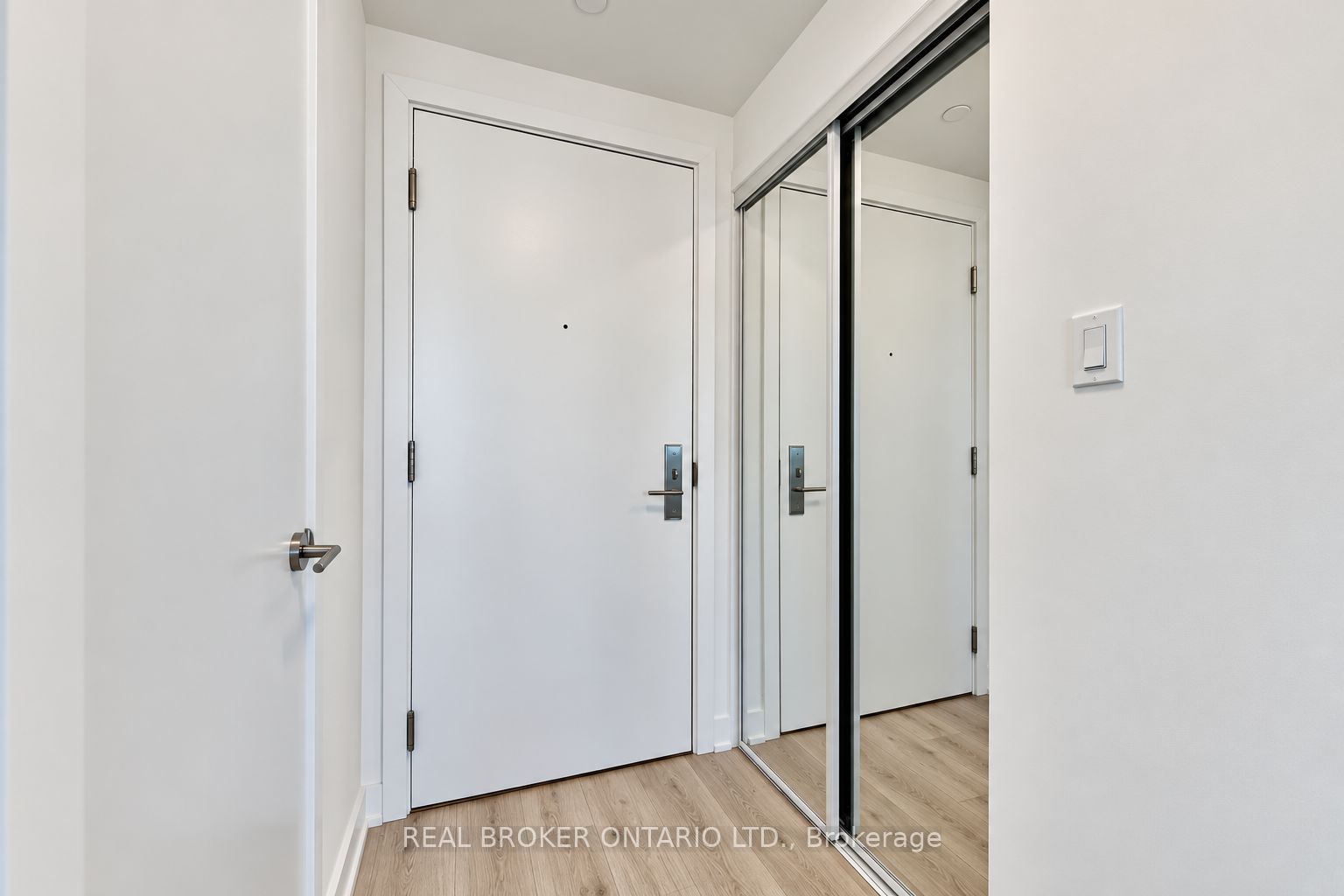 1709 Bur Oak Avenue 301 Property Photo 22