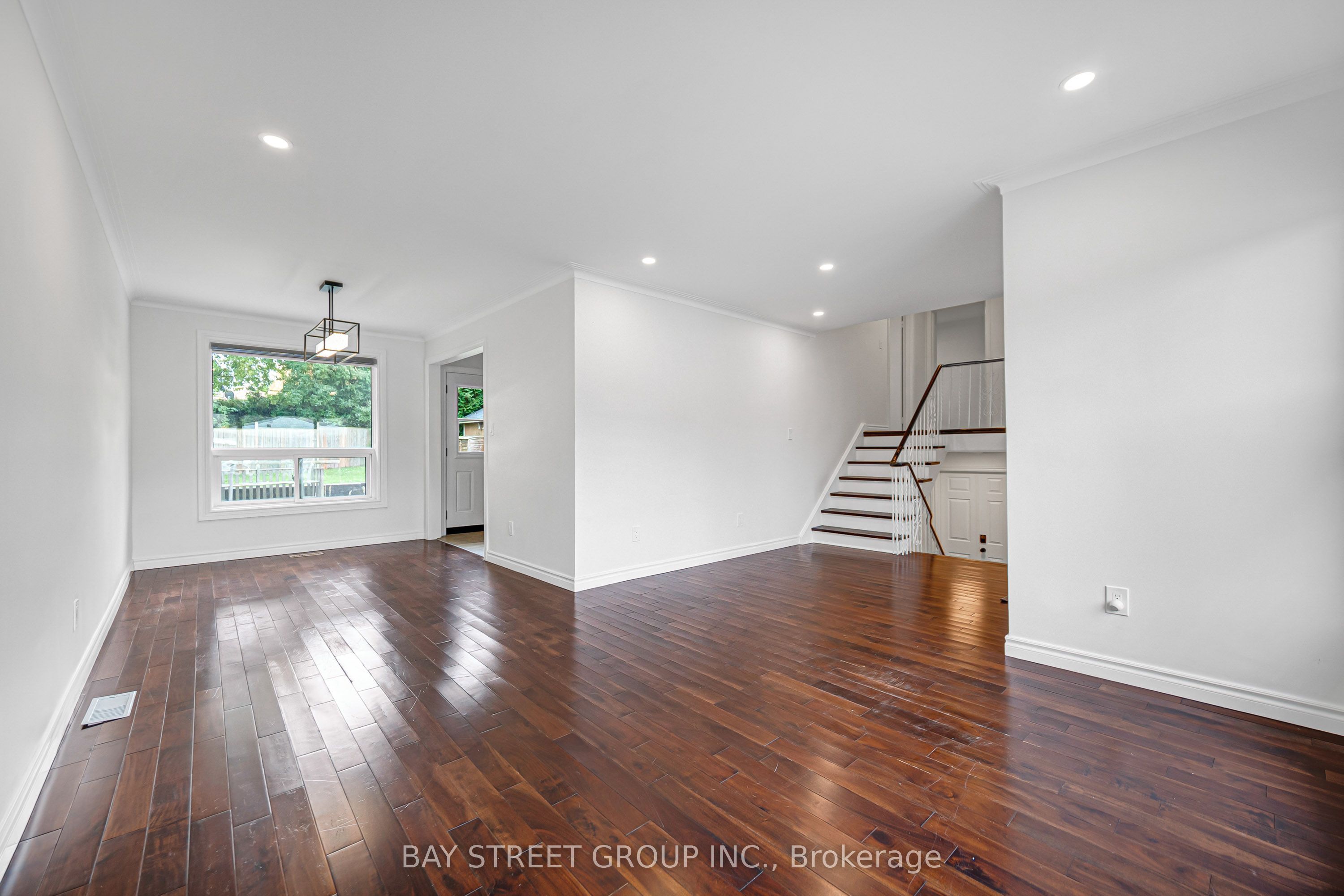 35 Kemano Road Property Photo 6