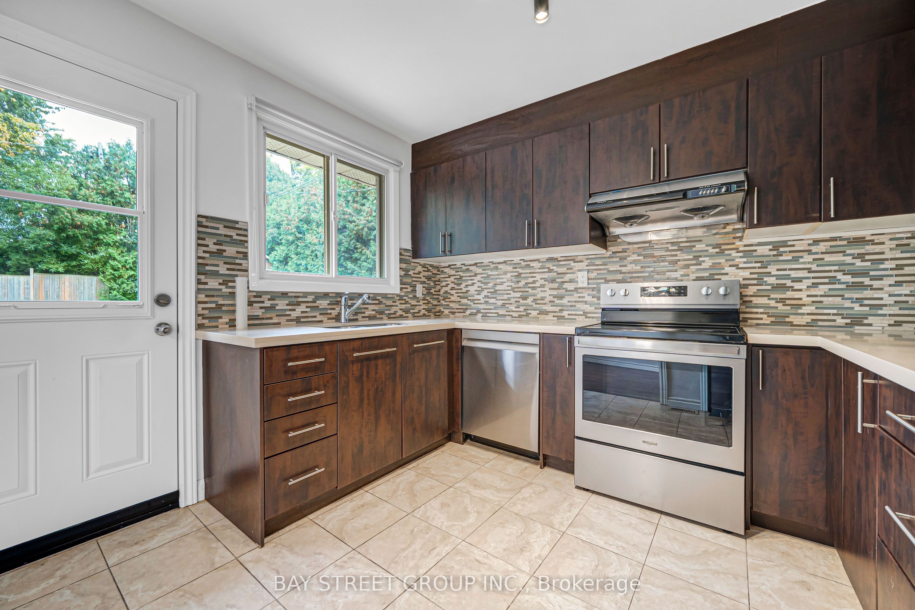 35 Kemano Road Property Photo 11