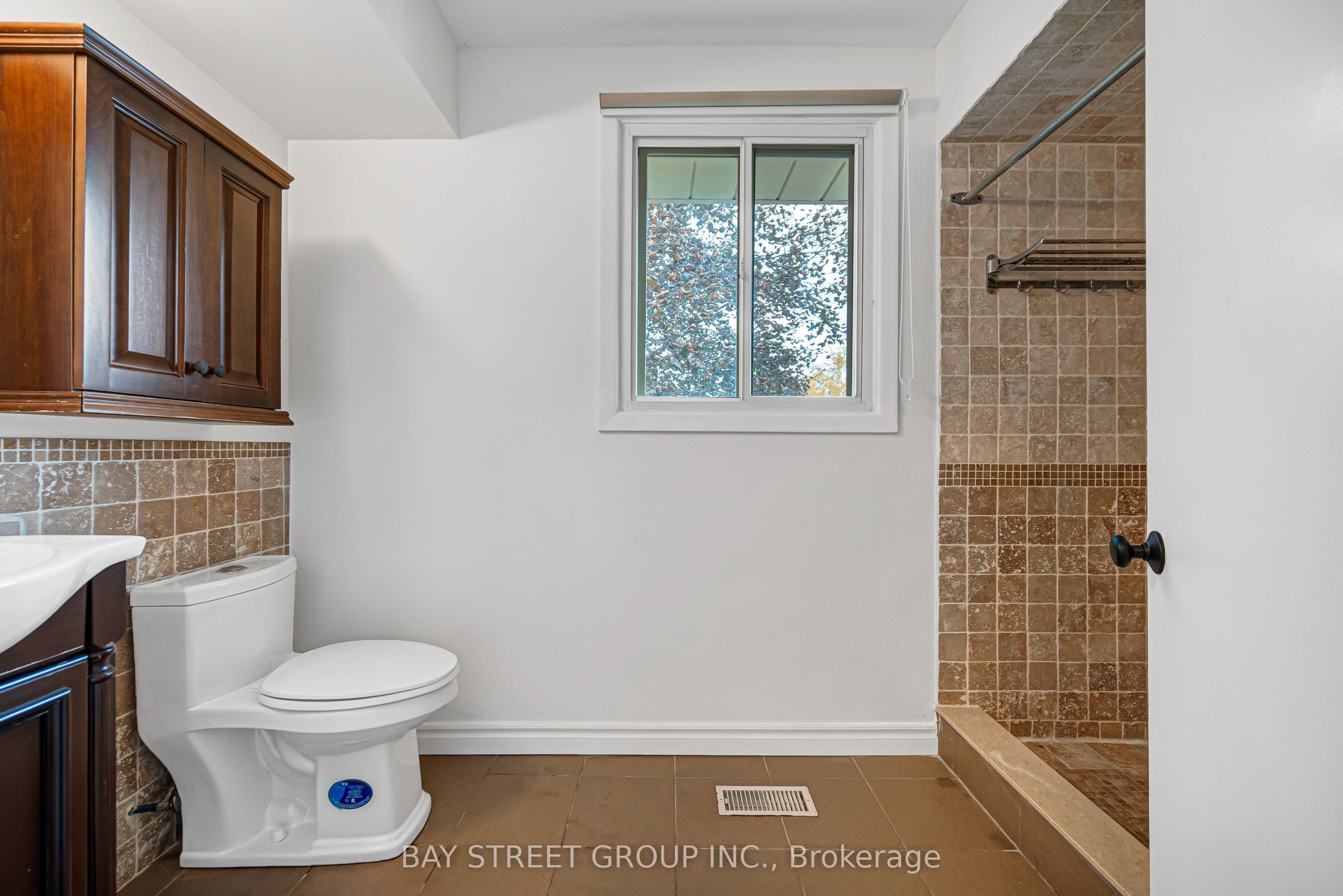 35 Kemano Road Property Photo 14