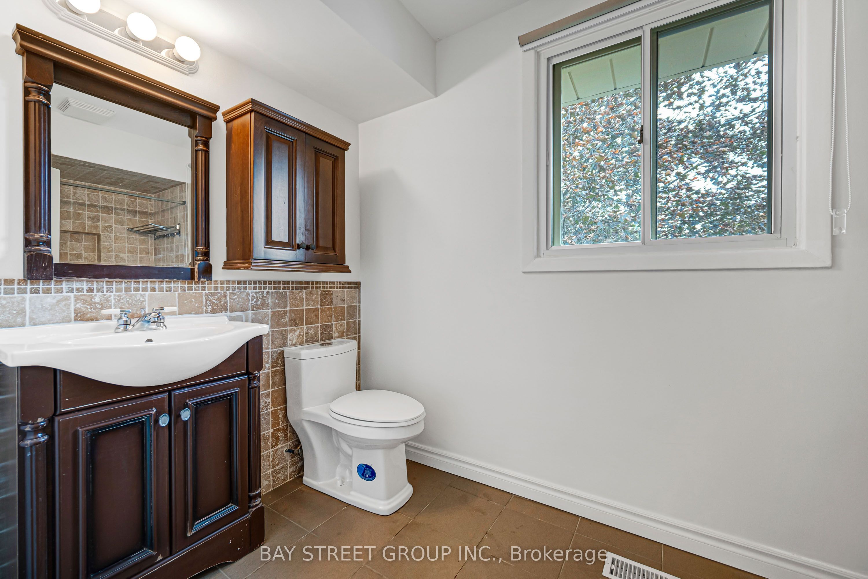 35 Kemano Road Property Photo 15