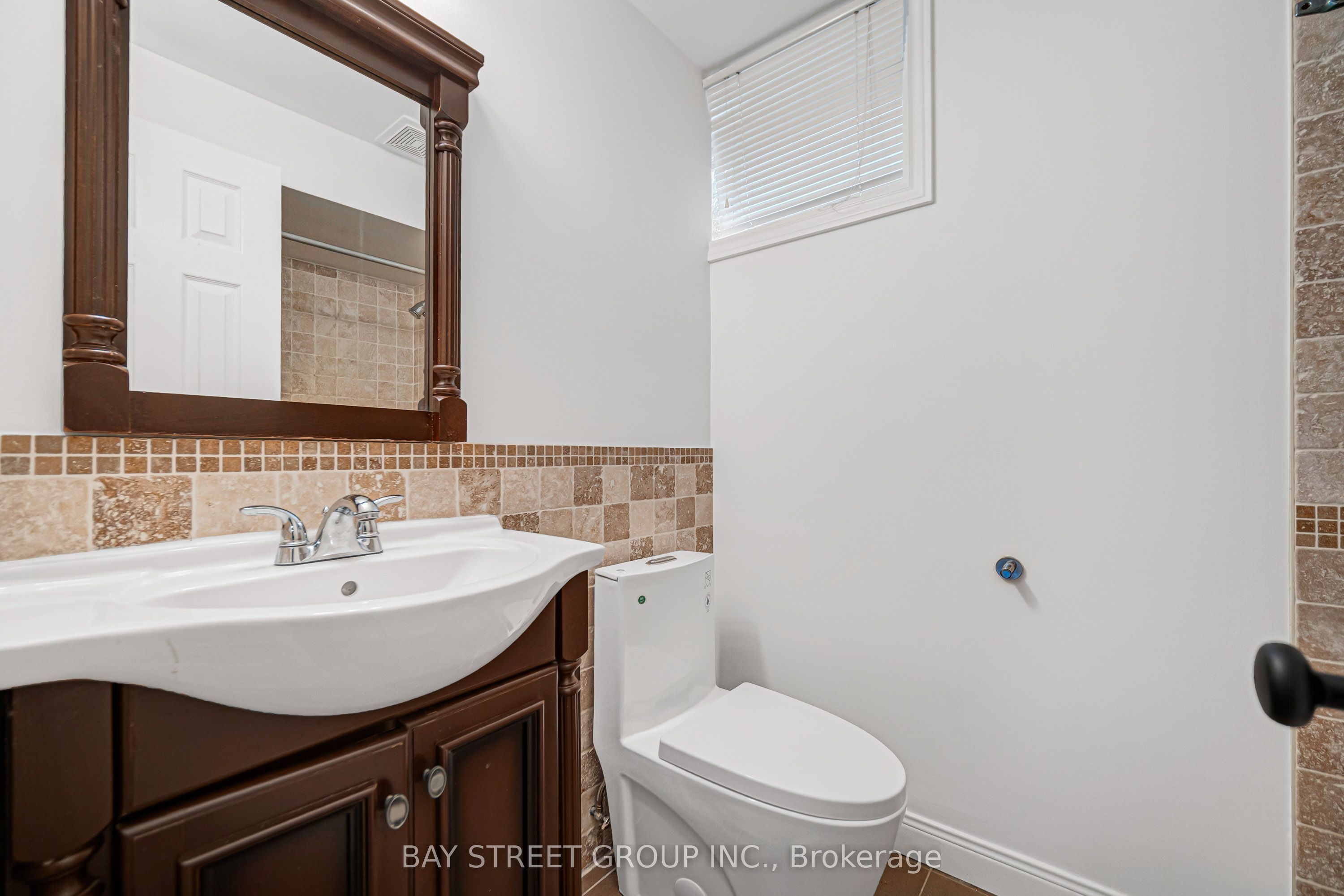 35 Kemano Road Property Photo 27