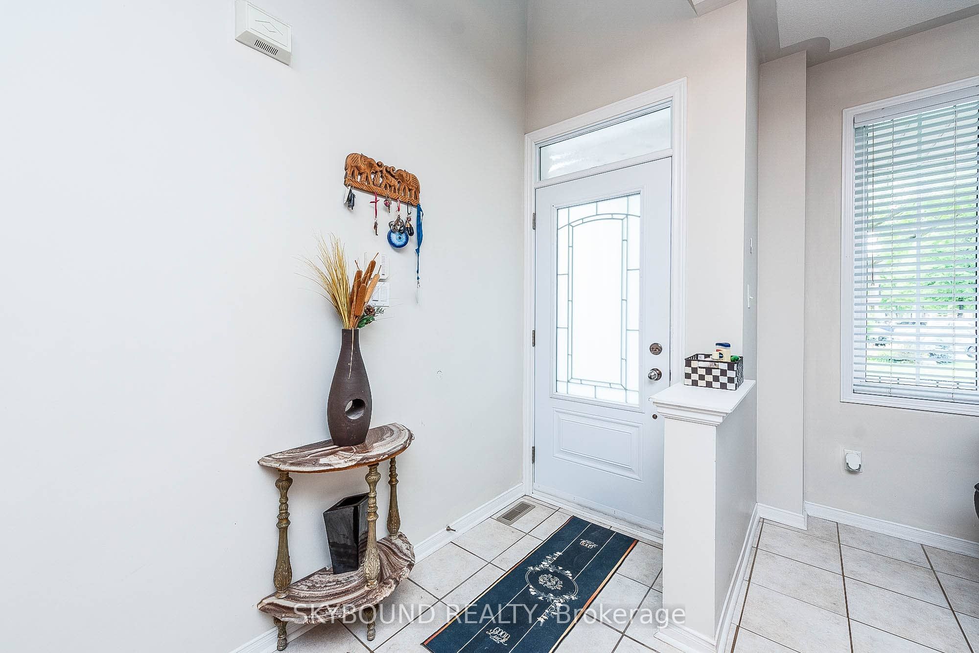 66 Skylark Drive Property Photo 6