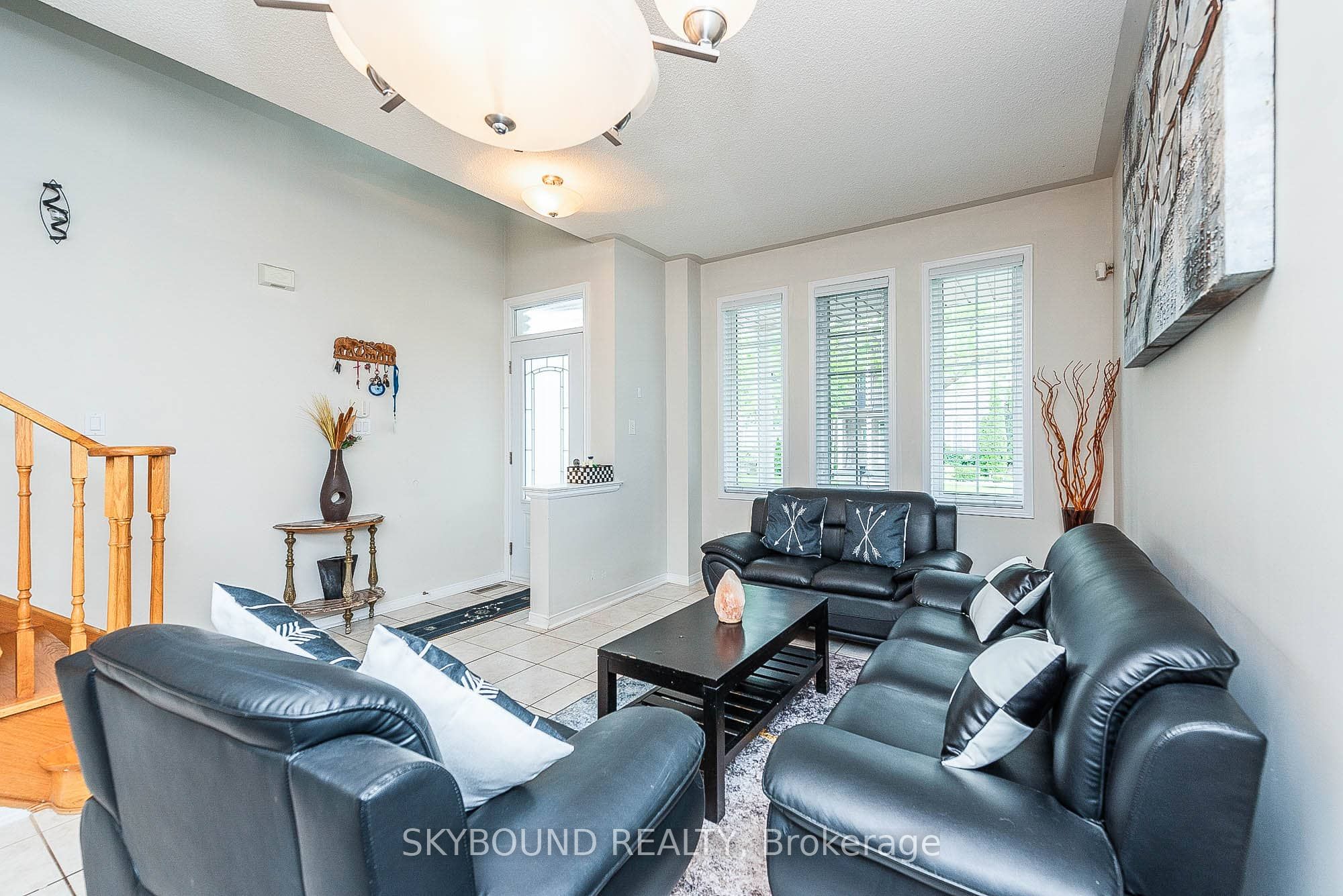 66 Skylark Drive Property Photo 11