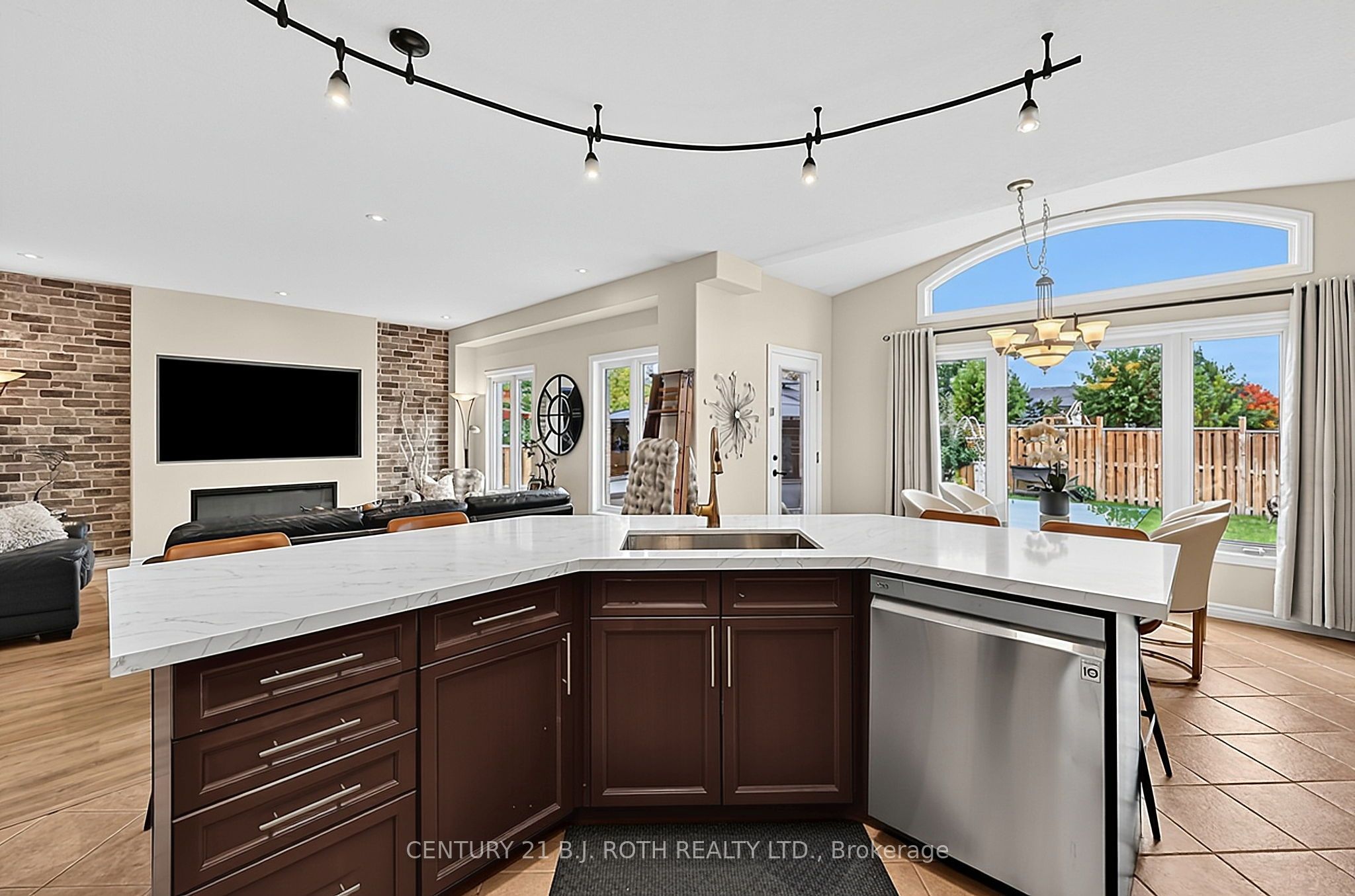 118 Mike Hart Drive Property Photo 15