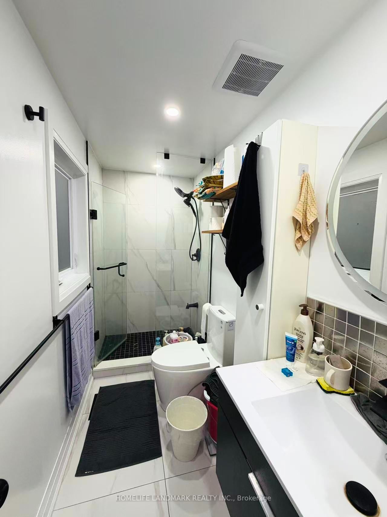 170 Kirk Drive Upper Property Photo 8