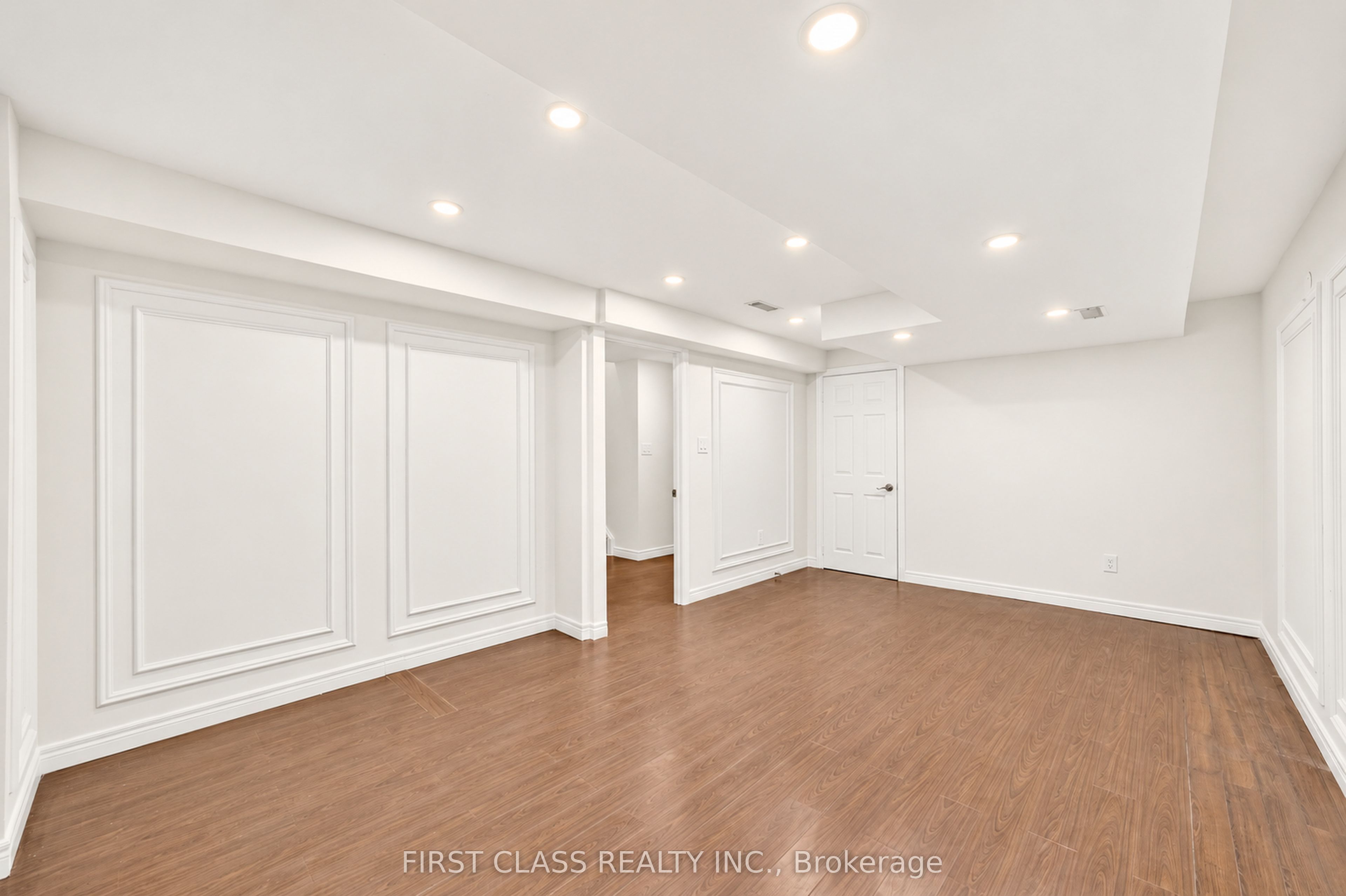 4 Hawkweed Manor Property Photo 14