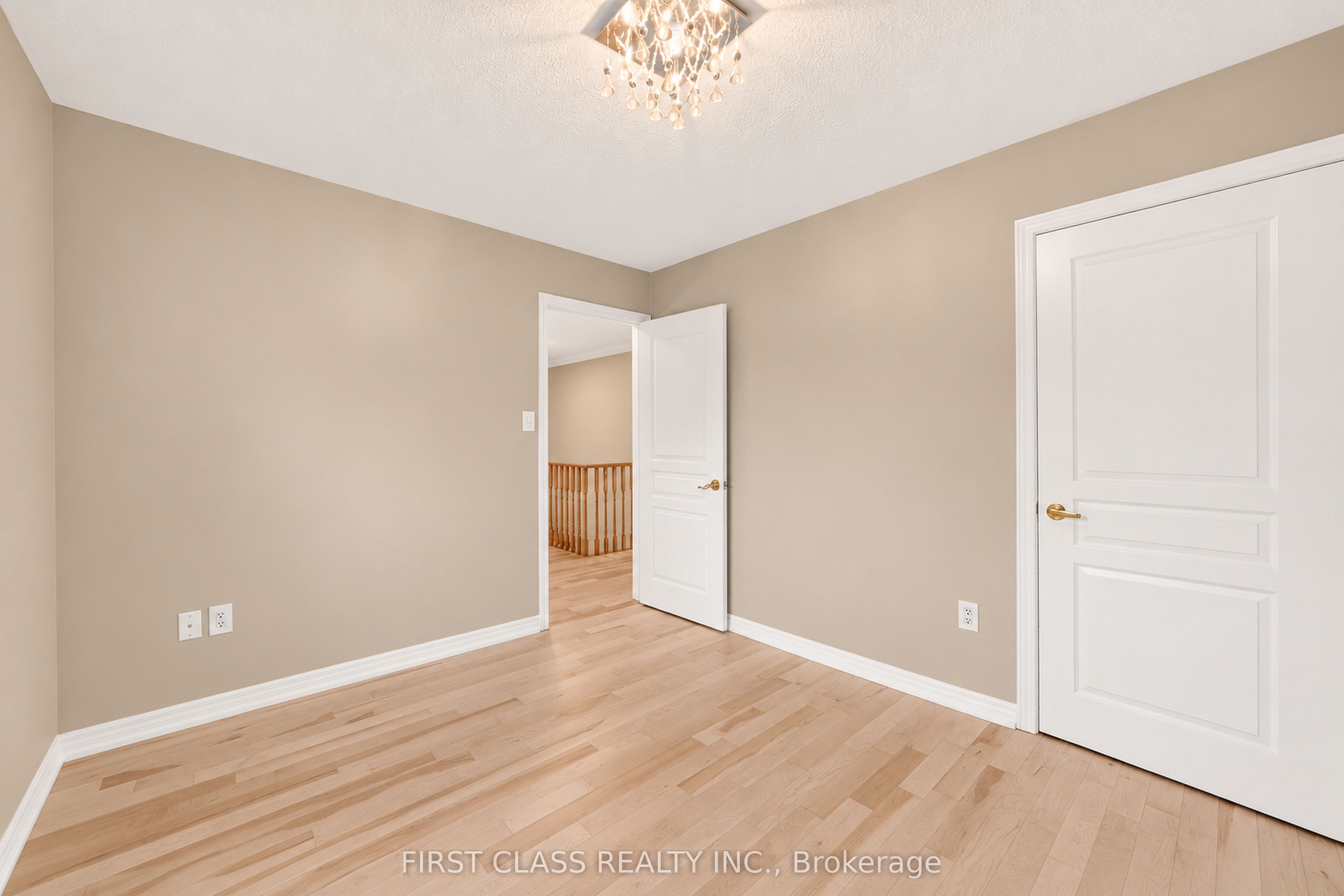 4 Hawkweed Manor Property Photo 23