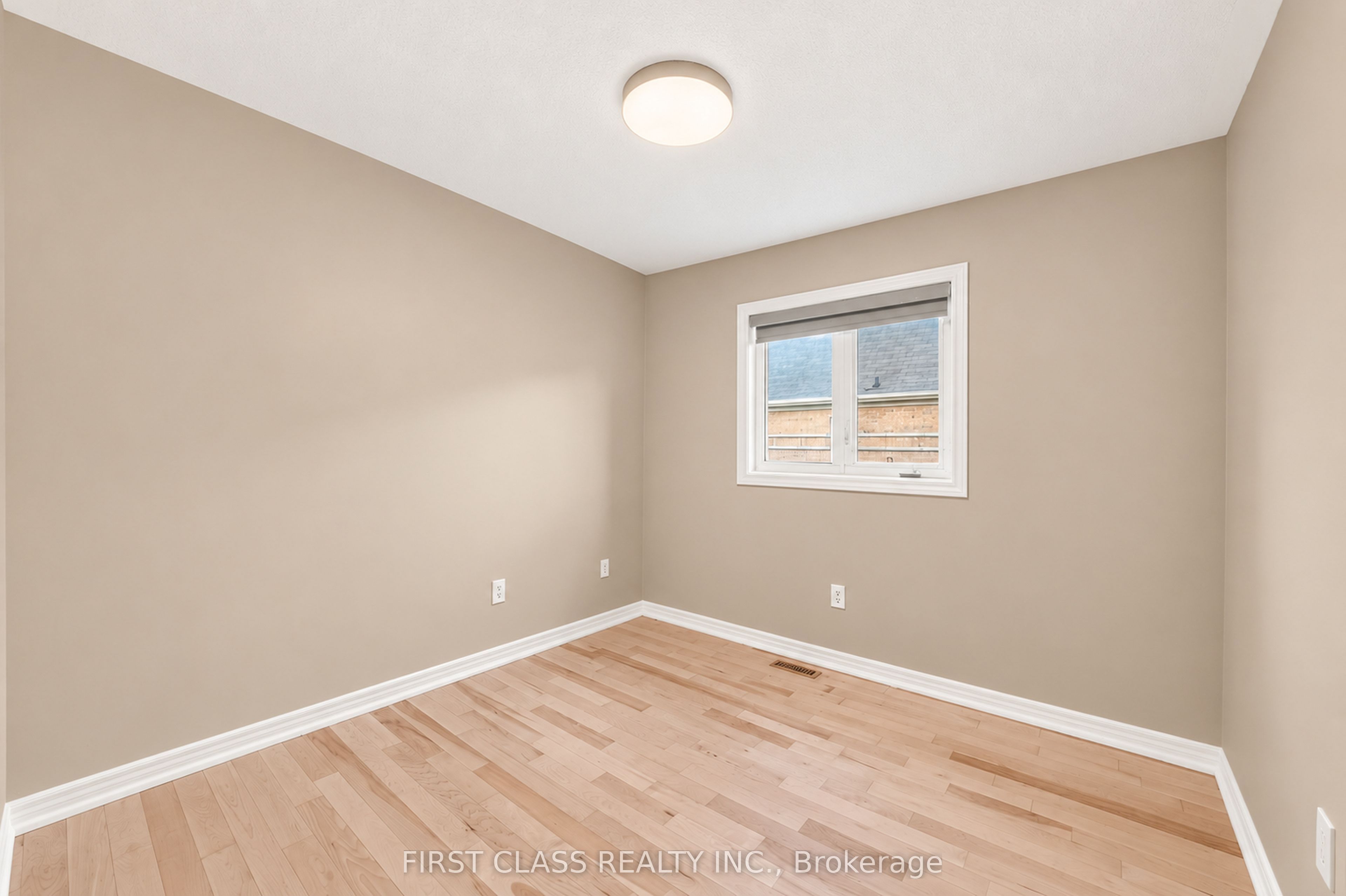 4 Hawkweed Manor Property Photo 26