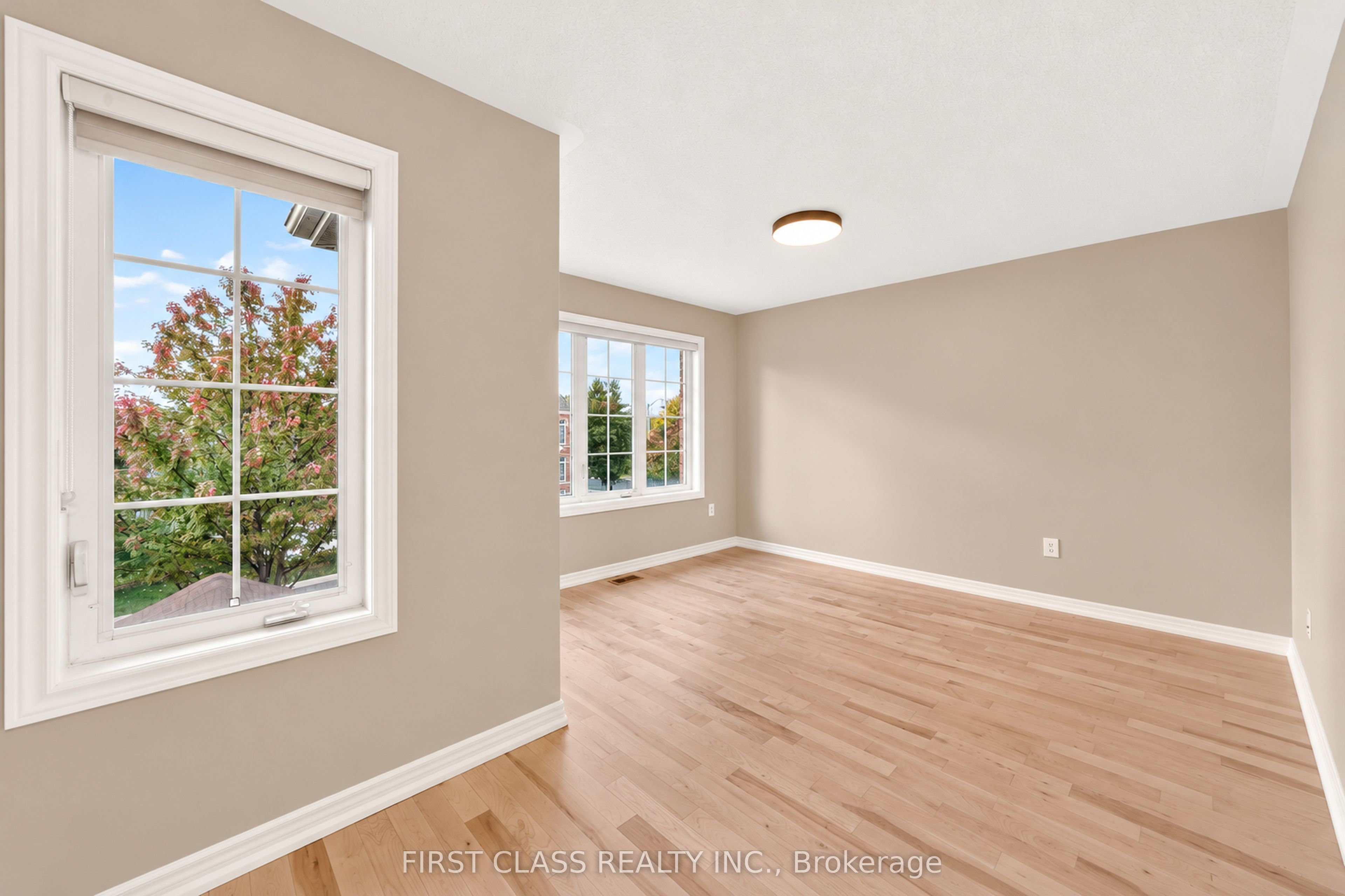 4 Hawkweed Manor Property Photo 29