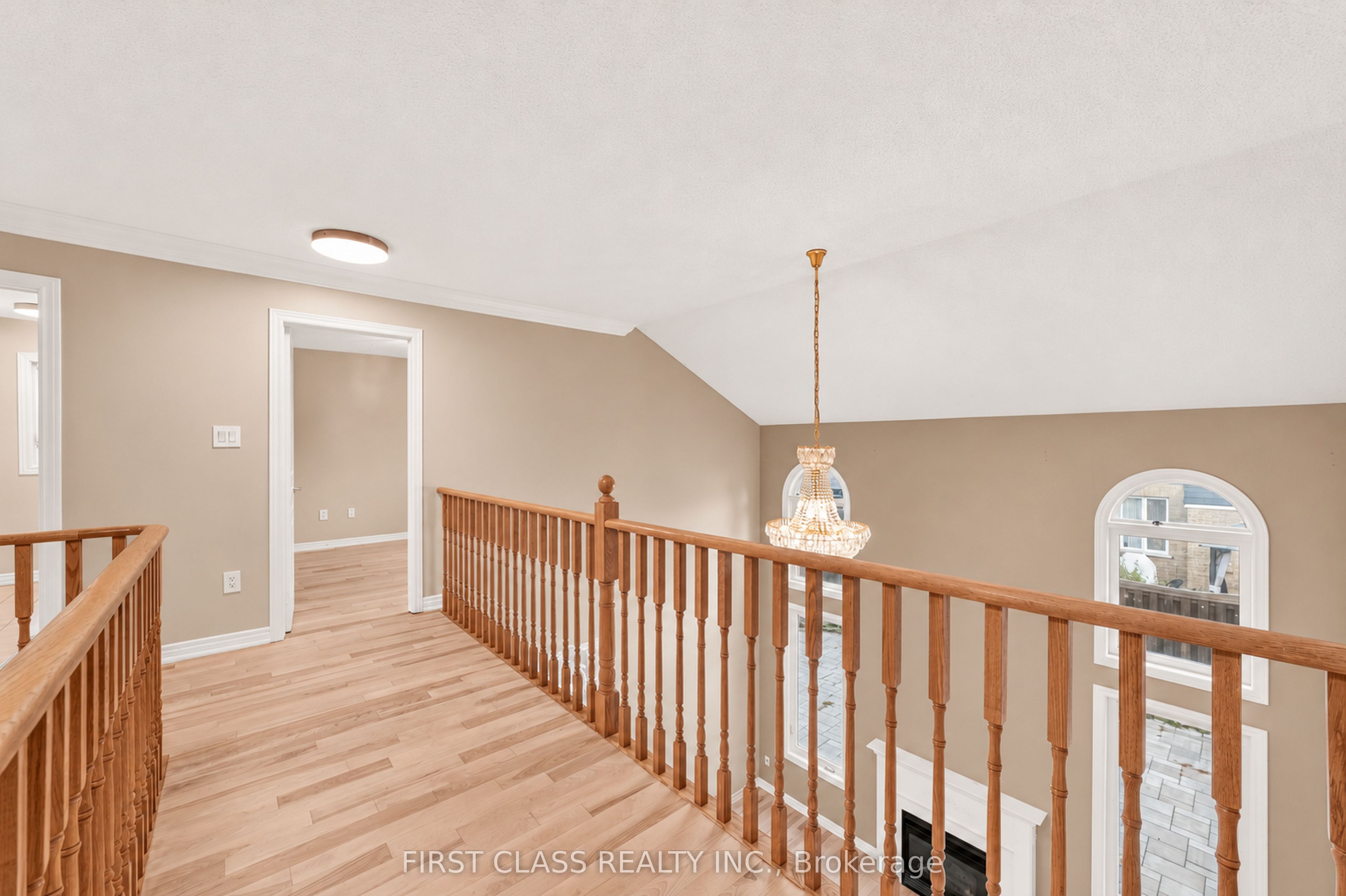 4 Hawkweed Manor Property Photo 36