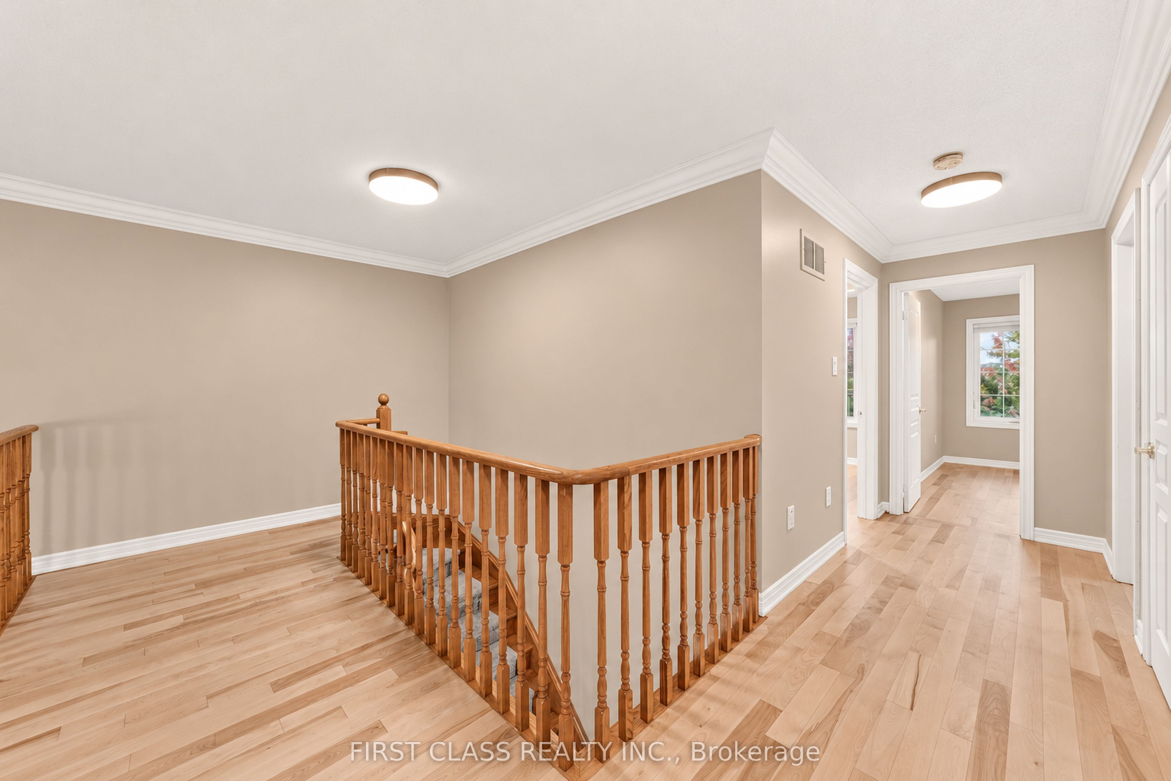 4 Hawkweed Manor Property Photo 37