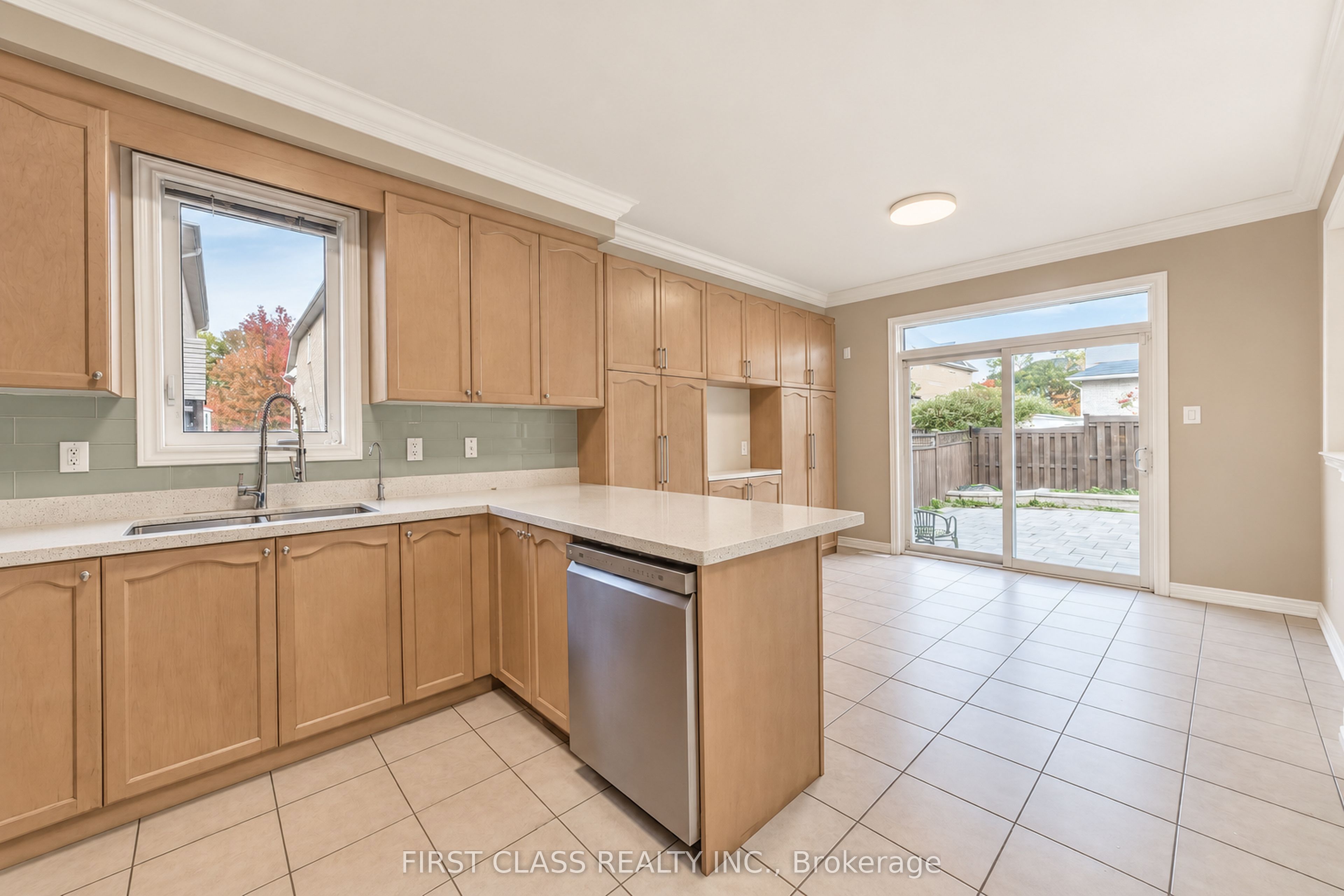 4 Hawkweed Manor Property Photo 49