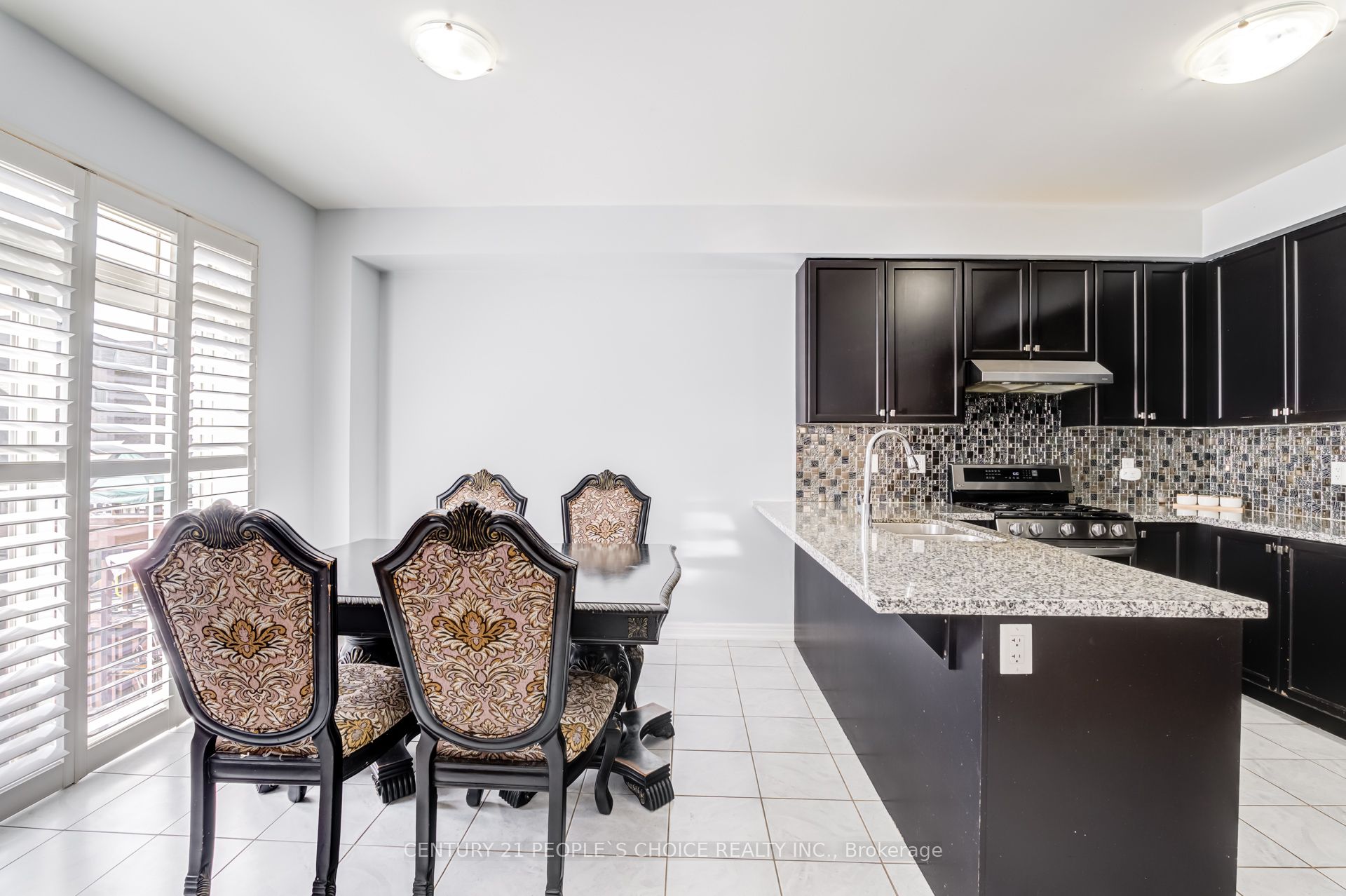 257 East's Corners Boulevard Property Photo 16