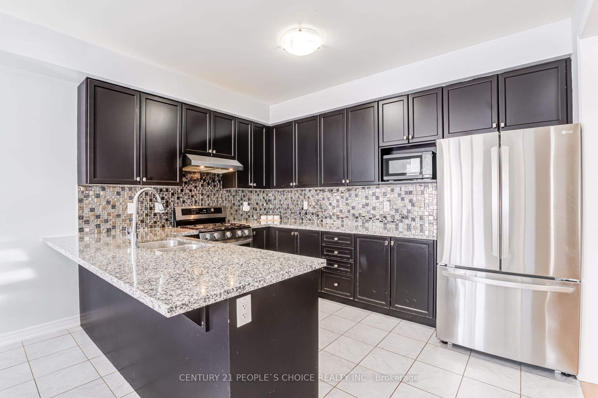 257 East's Corners Boulevard Property Photo 18